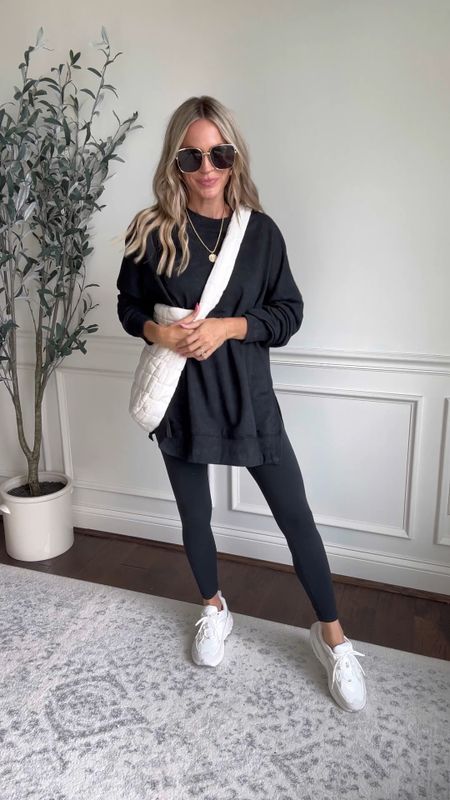 Another must-have oversized sweatshirt from amazon!! Wearing size small - it is tunic length - perfect to wear with leggings! 



Fall outfit, casual outfit, amazon find, casual fall outfit 

#LTKstyletip #LTKunder50 #LTKSeasonal