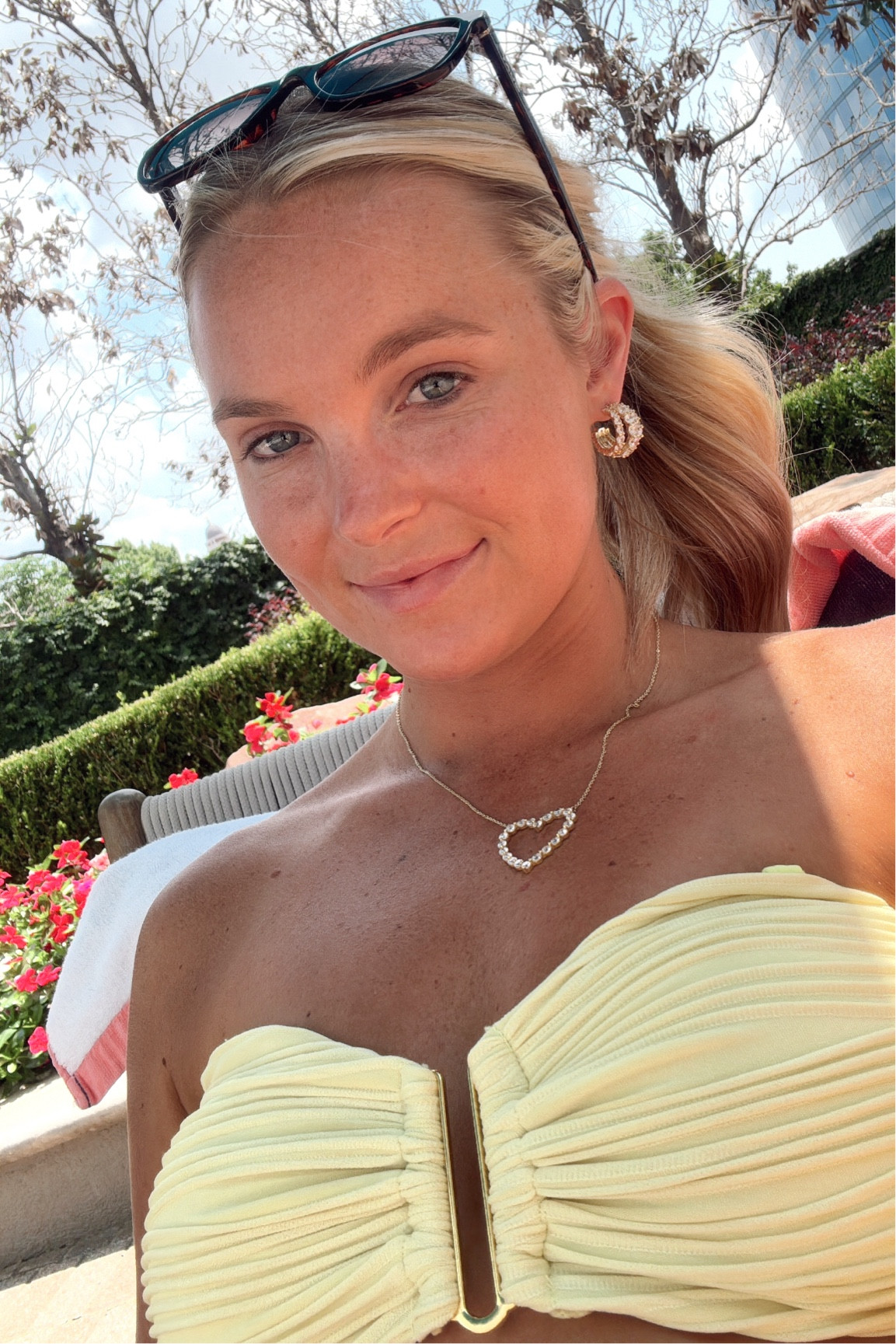 Shop my pool day look below💛 So glad you are here✨🤍 Xo!!

#LTKSwim