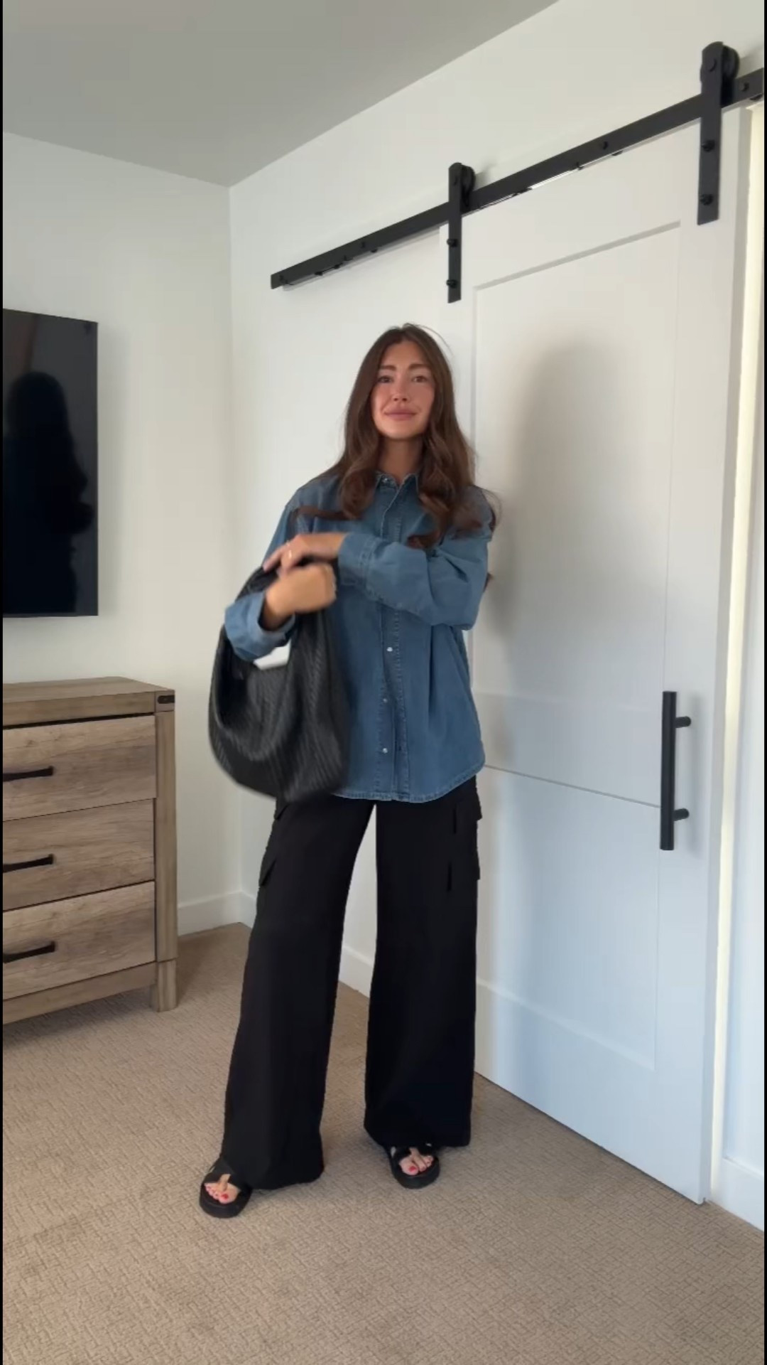 Mom ootd // exact top and sides ants sold out but linked similar. 