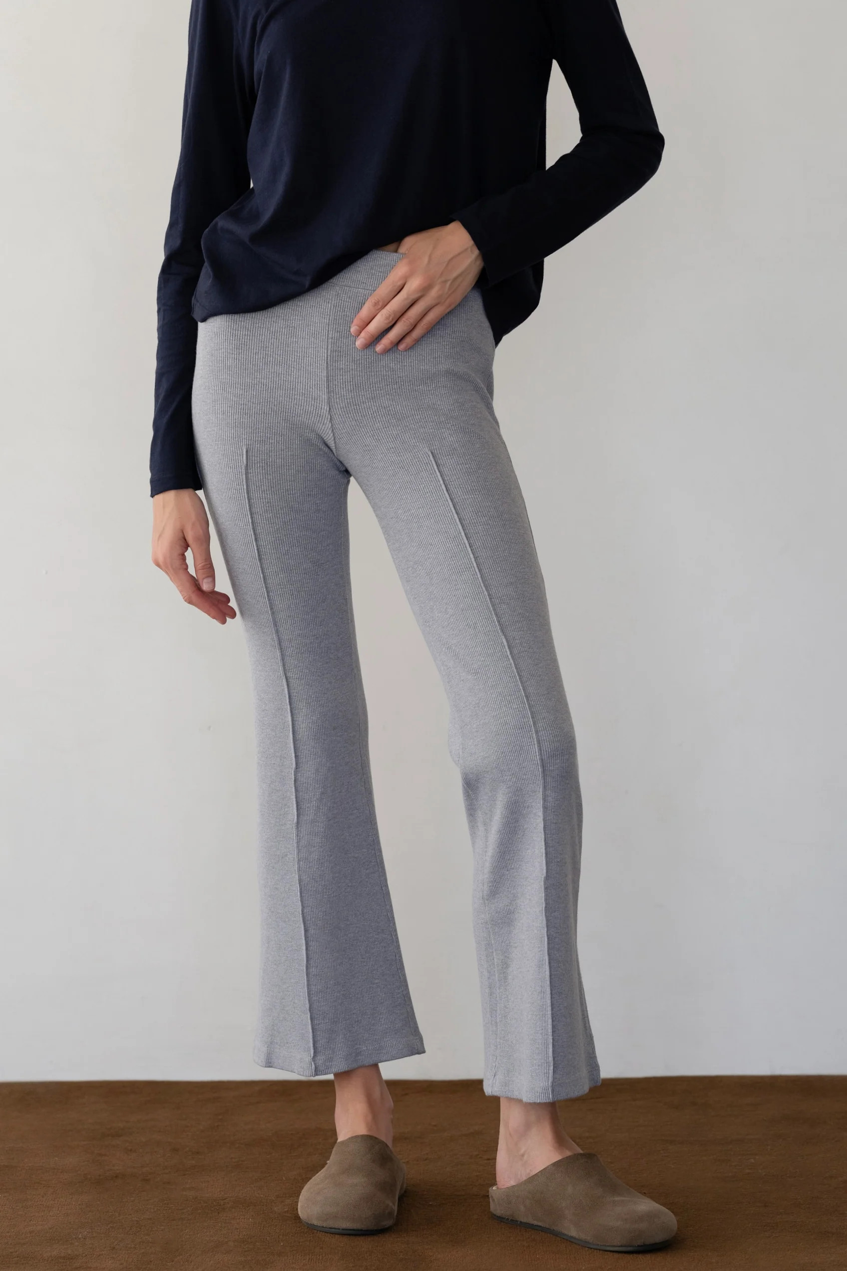 The Rib Kick Flare | DONNI.