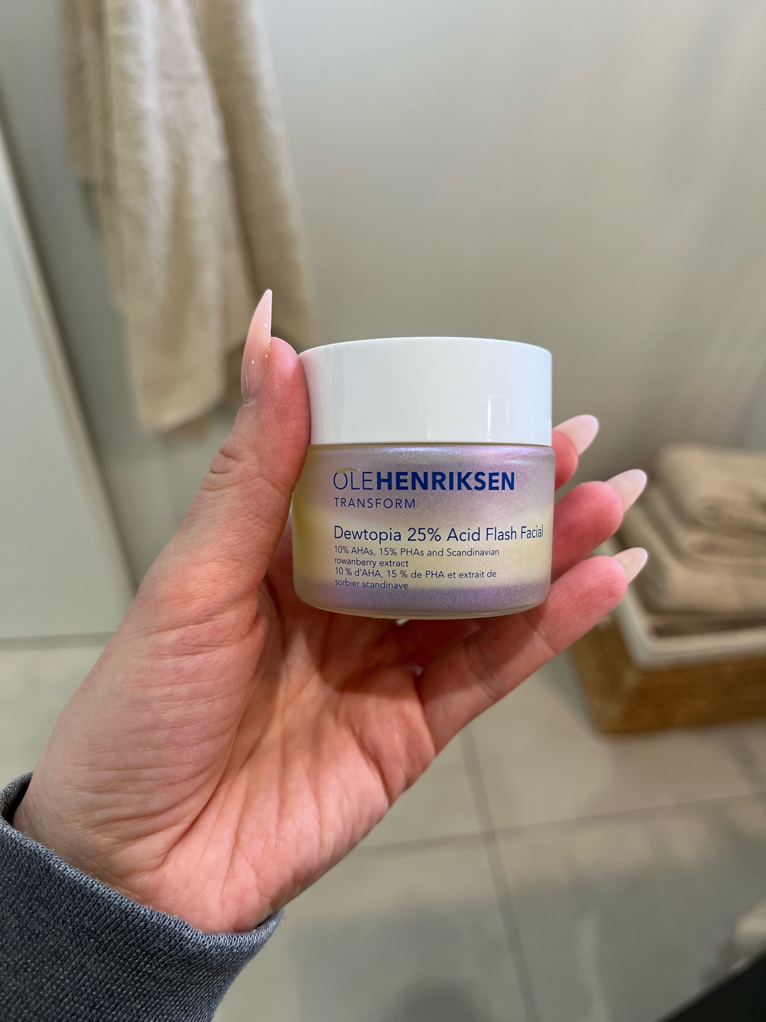 This is the best face mask to use before an event! It makes for such glowy plump skin  

#LTKfrance #LTKwedding #LTKbeauty