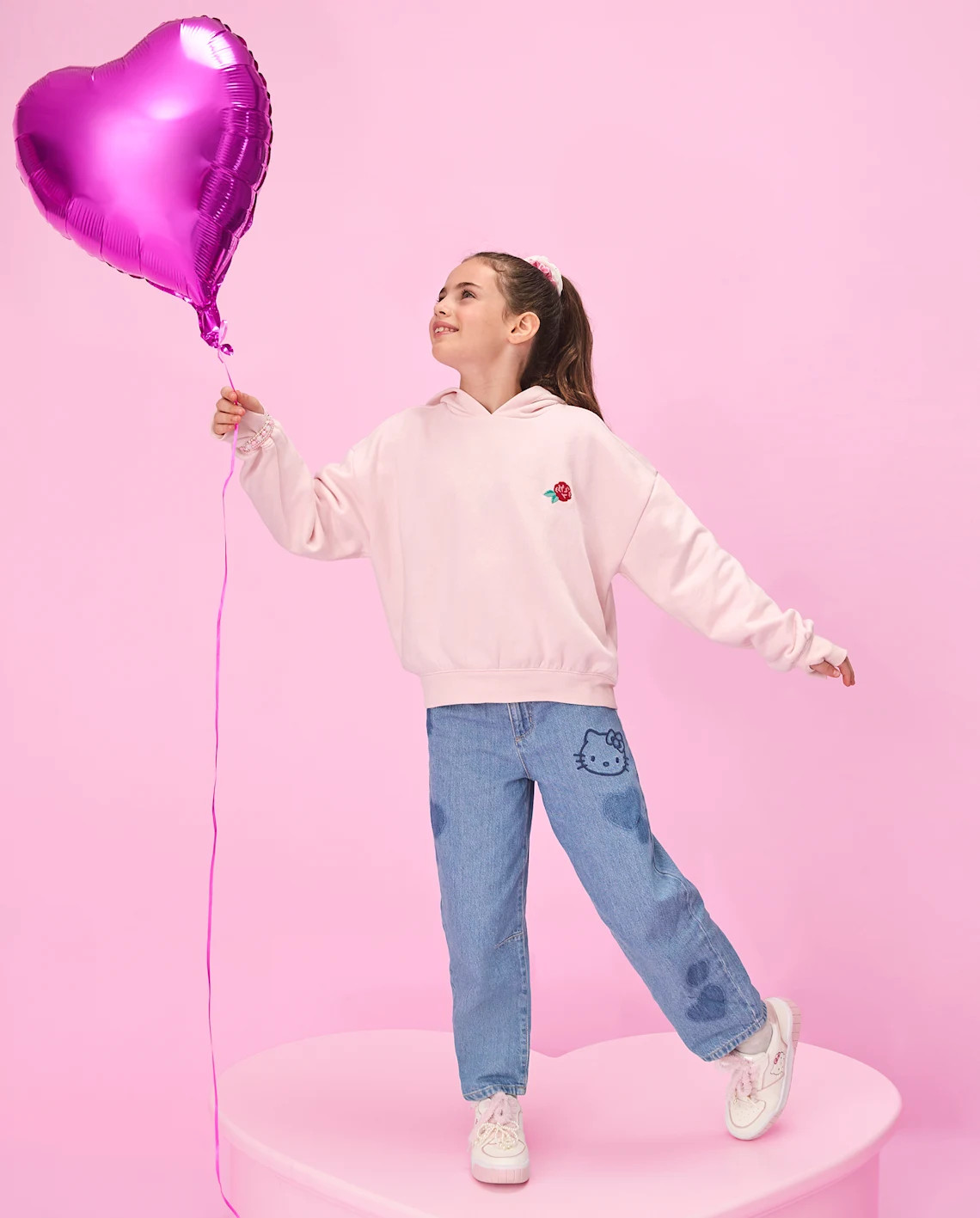 Girls Hello Kitty® Embroidered Heart Patch Barrel Jeans - blue | The Children's Place