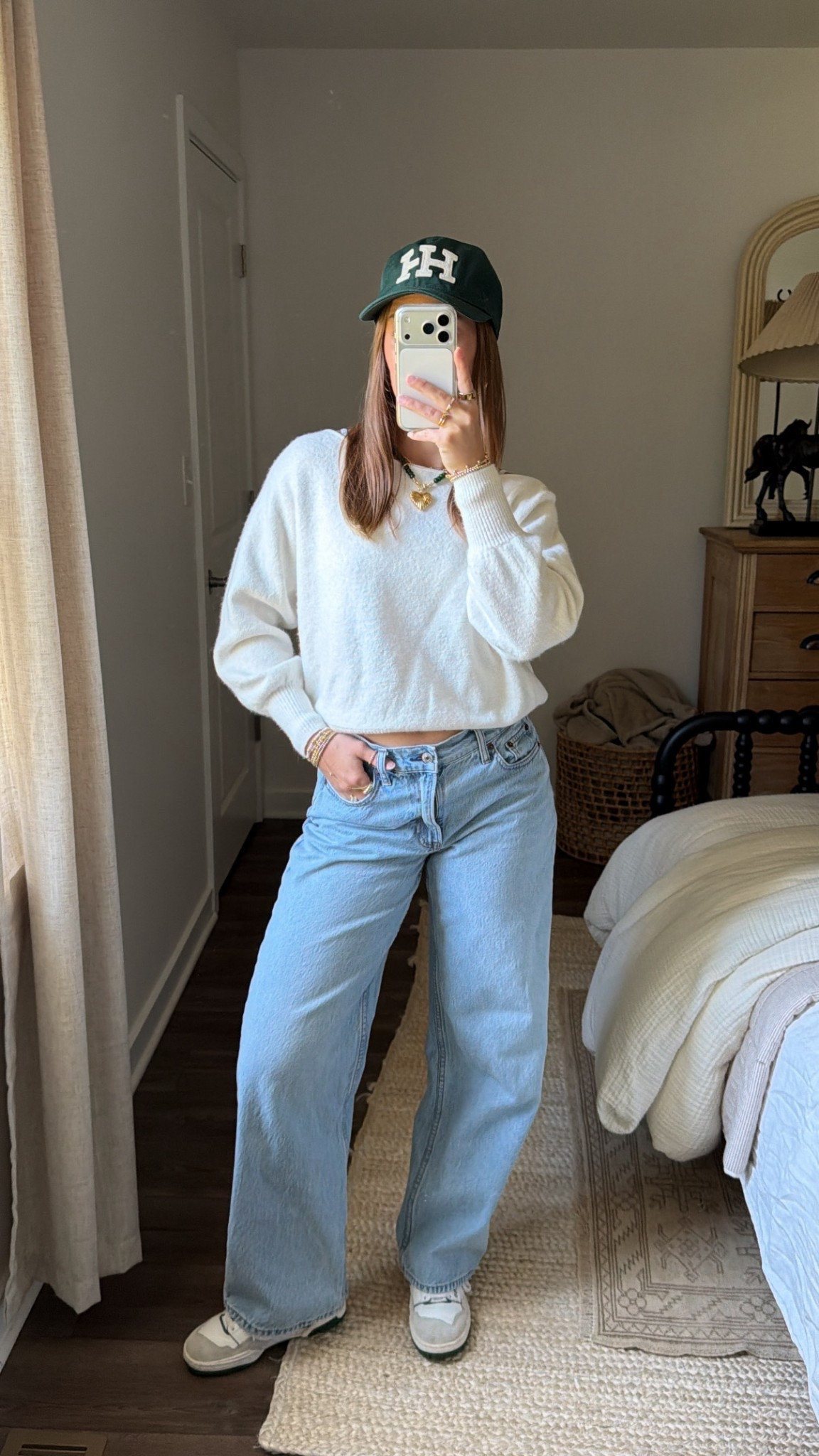 4/27/26 Casual Street Style Outfit of the Day


A more casual, street-style outfit for an early spring day 🤍 wearing my favorite Abercrombie ultra loose jeans with an off-the-shoulder Aritzia sweater, finished with Amazon glasses and my New Balance 550s. Easy basics with a little edge—everything is linked here ✨

#LTKootd #LTKSeasonal