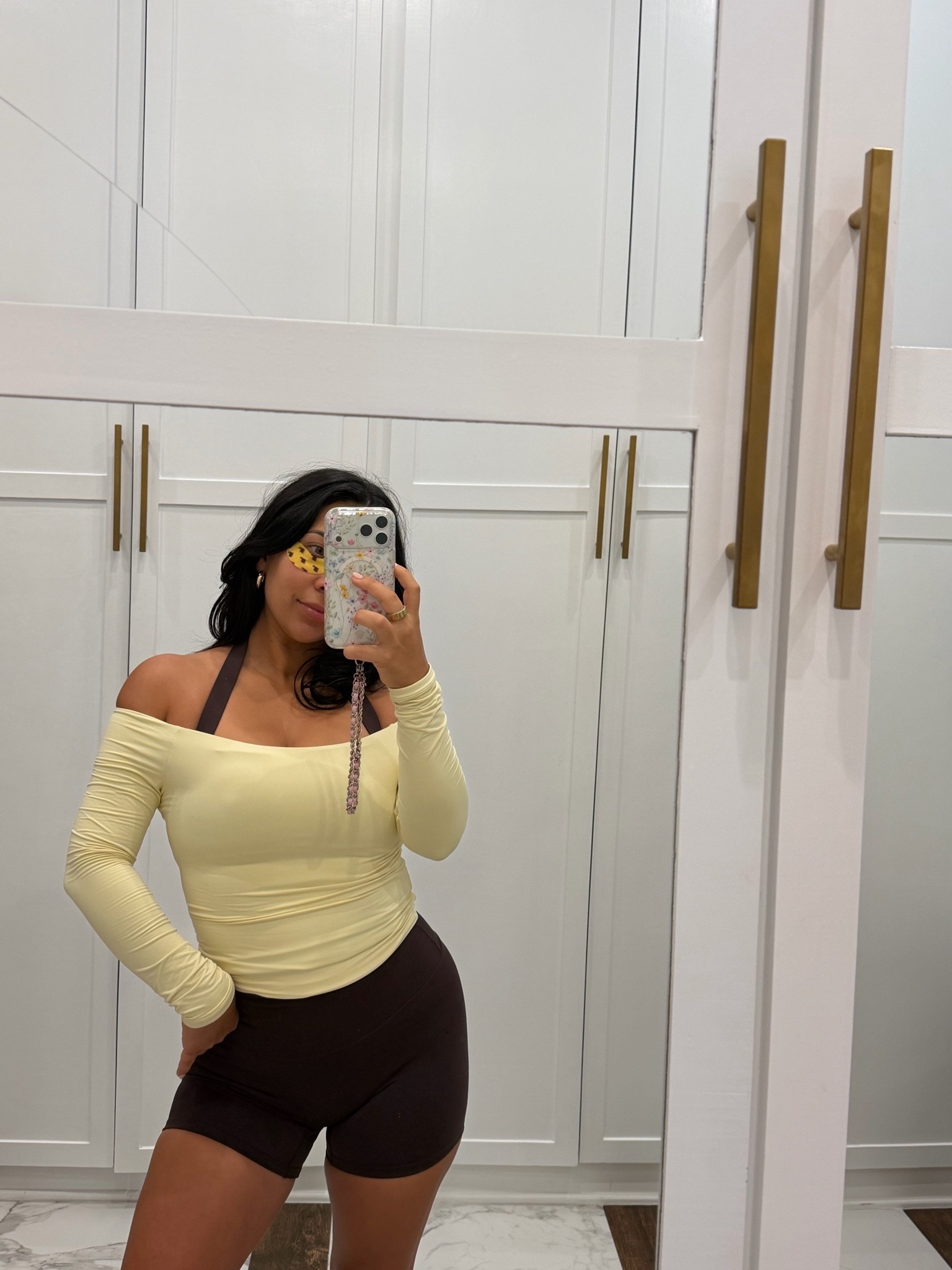 Brown and yellow >>buttery soft set and off the shoulder top!! Set is CSB but linked more affordable on Amazon I love. Yellow longsleeve is Amazon 

Pilates ootd
Workout outfit 
Postpartum 
Ootd
Eye patches 
Rhode 
CSB 
amazon fashion 
Amazon finds 
Layered workout set

#LTKmomlife #LTKfitnessgoals #LTKBeauty

#LTKgrwm #LTKdayinmylife #LTKootd