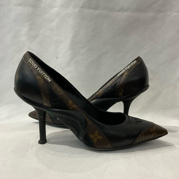Louis Vuitton Pumps | Poshmark