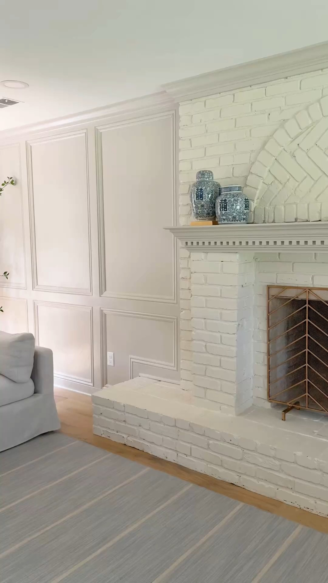 Number one question I get is about our rug! Finally found it online 😊

Rug / Home Decor

#LTKHome