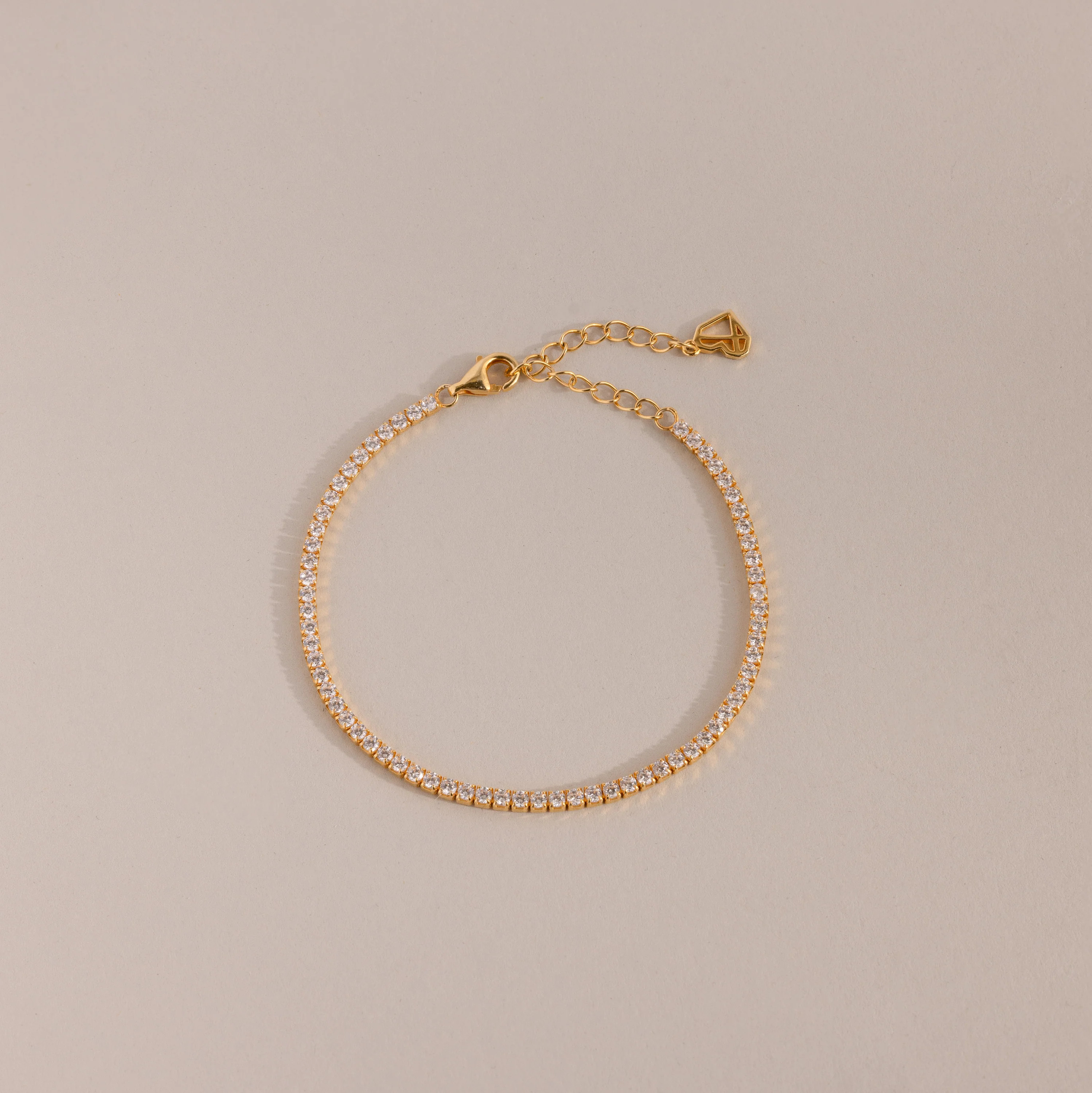 Classic Dainty Diamond Tennis Bracelet in 18K Gold | Caitlyn Minimalist | Caitlyn Minimalist