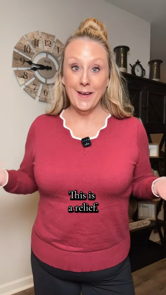 This is one of those easy tops that actually works on a real body.

Comfortable without feeling sloppy, flattering without trying too hard.
It doesn’t cling, it doesn’t need adjusting, and it still looks put together.

If you want something you can throw on and feel good in all day, this one’s a solid choice. 

I may earn a commission if you shop through my links.

#LTKootd #LTKOver40 #LTKMidsize