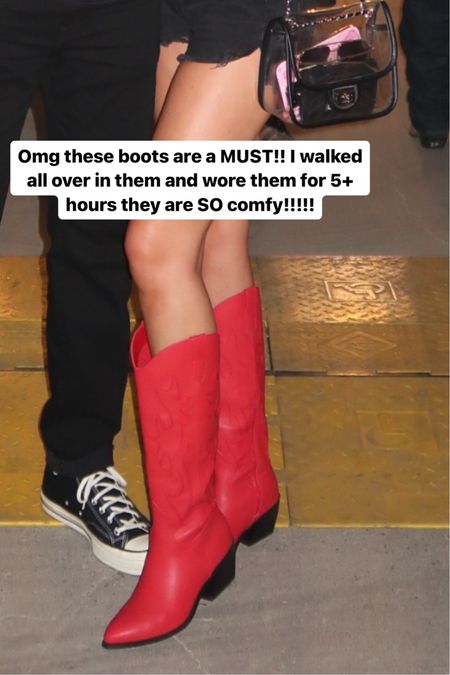 $30 red cowboy boots!!! Fit tts!