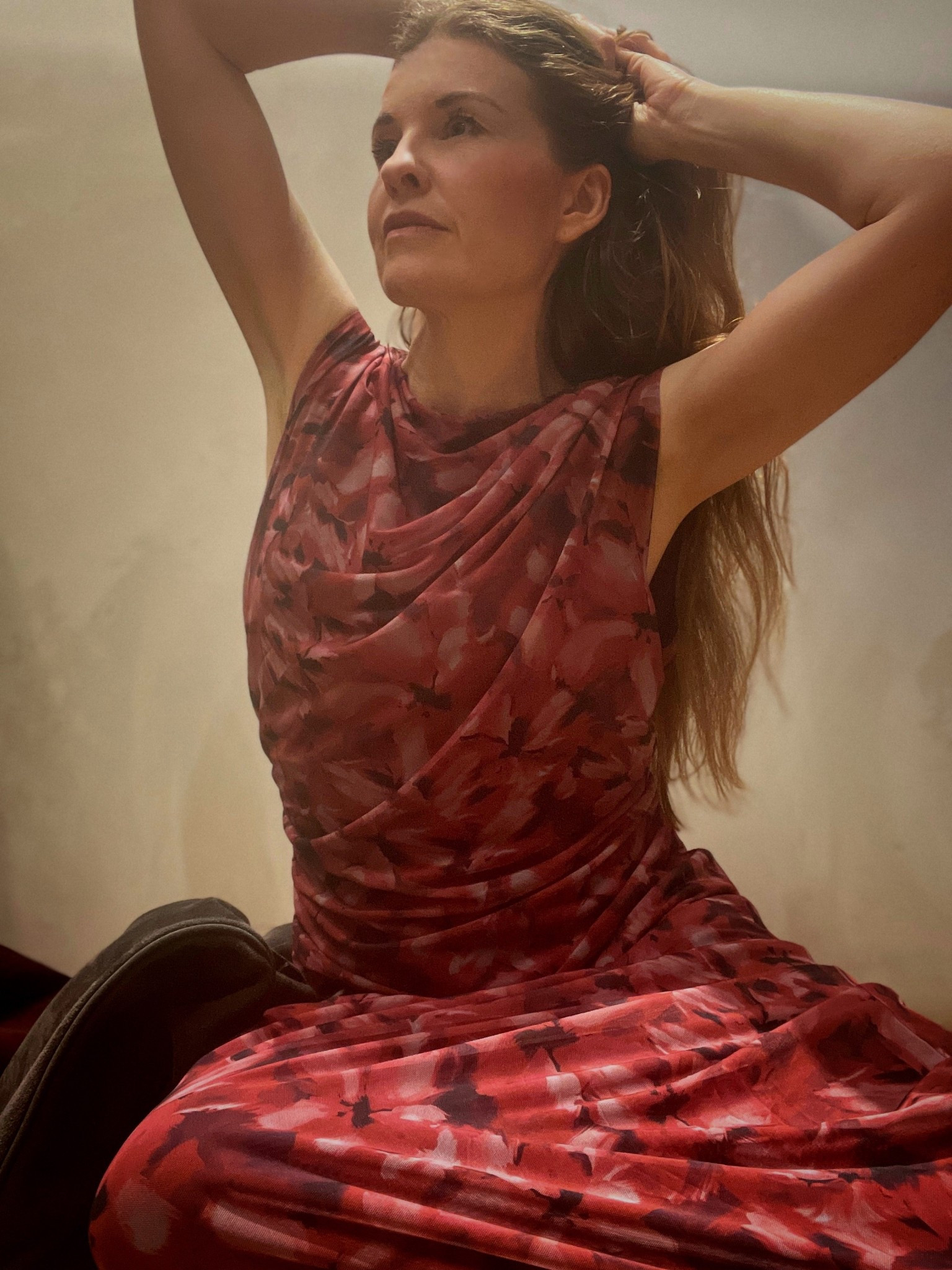 DRAPED SLEEVELESS MIDI DRESS in dark red florals.
.
#dress 

#LTKdatenight #LTKdresses #LTKstyletip