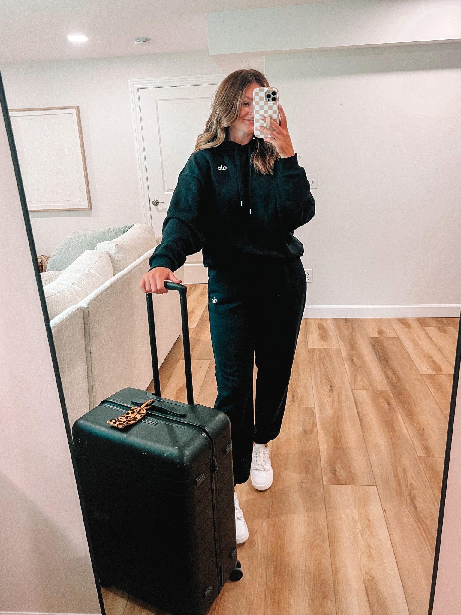 Alo yoga set in small! 