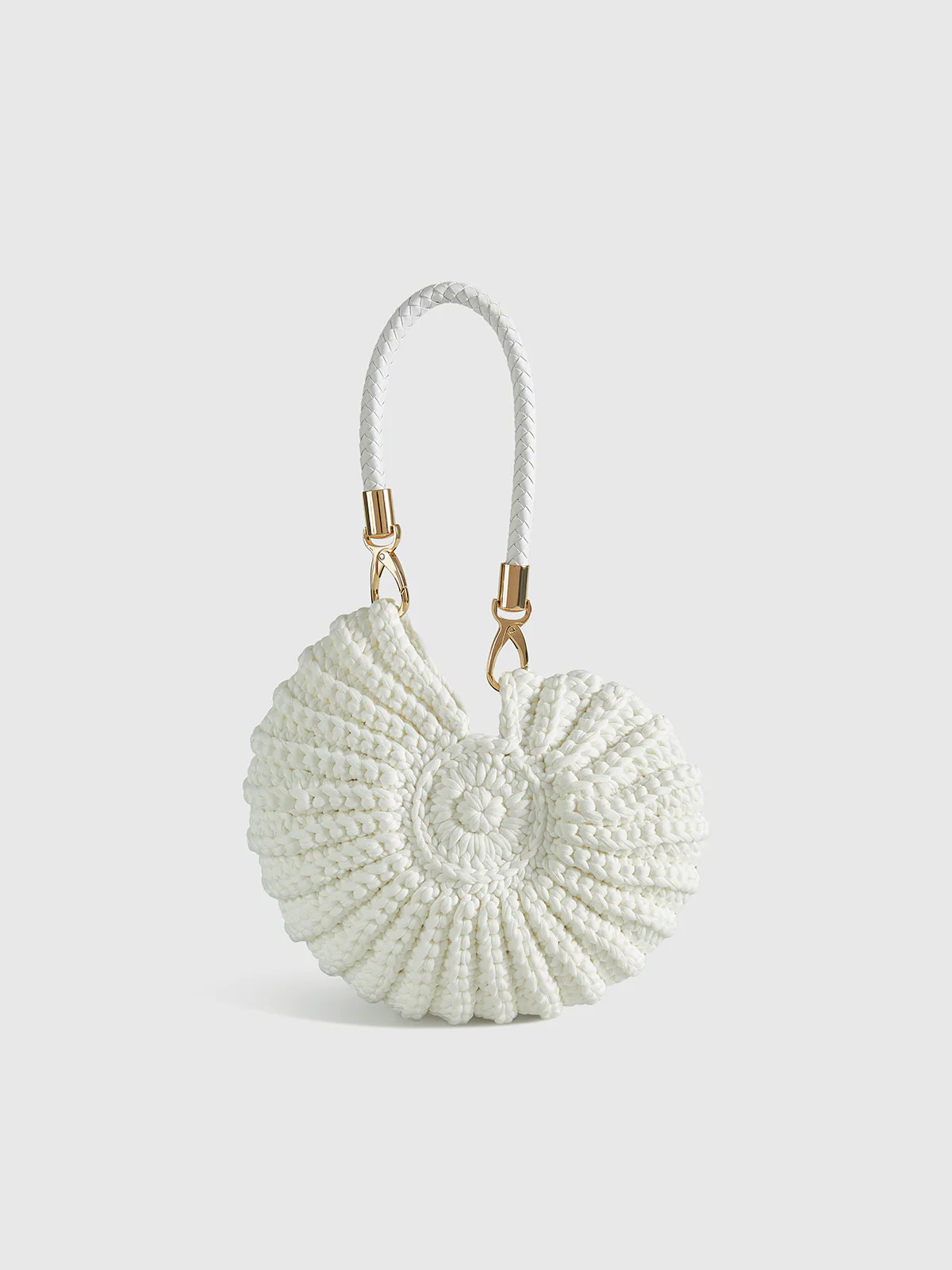 Crocheted Conch-Shaped Handbag | Commense