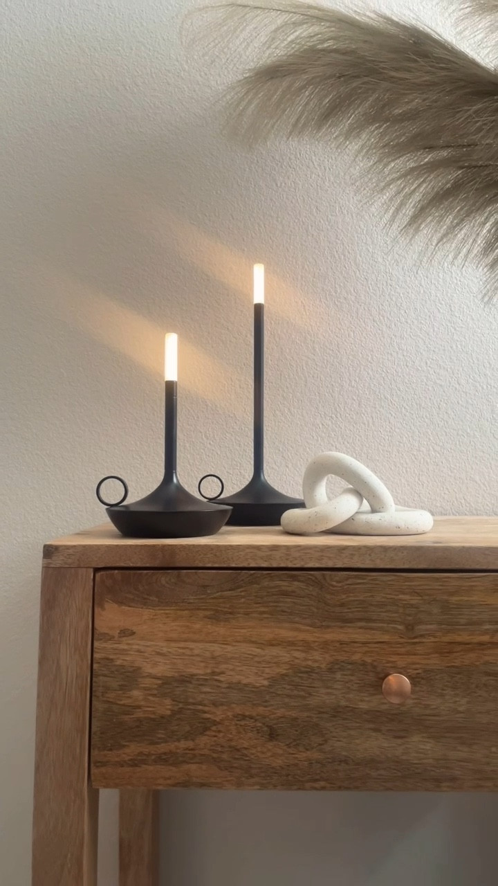 Still absolutely loving my wick candles!

@graypantsstudio #graypants #wickpic #organicmodern #modernhomedecor #neutralstyle #moderncozy #modernhome #aesthetichomedecor 

#LTKHome