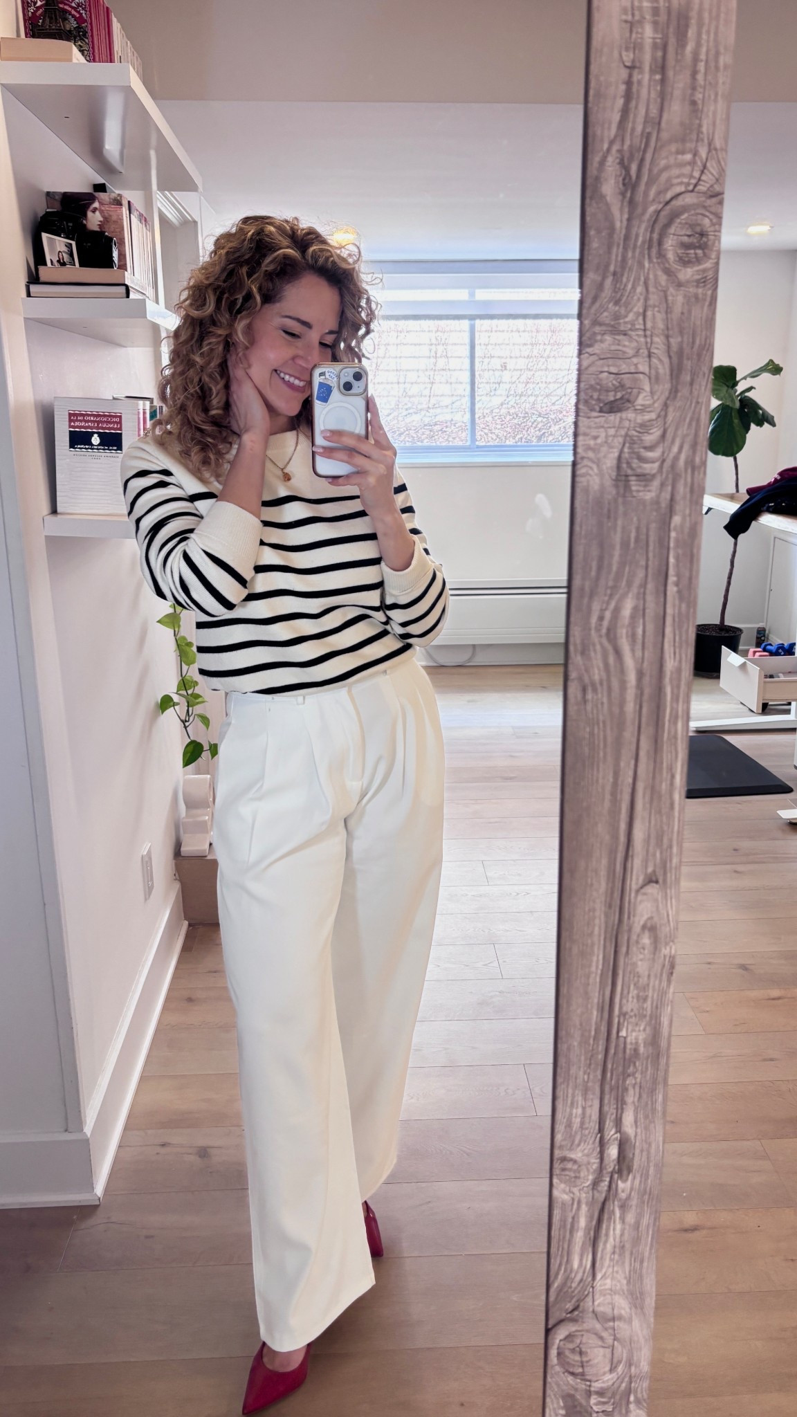Parisian Style Outfit with Stripes | Chic & Effortless Look

Channel effortless Parisian style with a striped sweater, white pants, and bold red shoes. A perfect mix of classic and statement pieces that instantly elevate your everyday outfit.

#LTKfall #LTKstyletip #LTKcanada