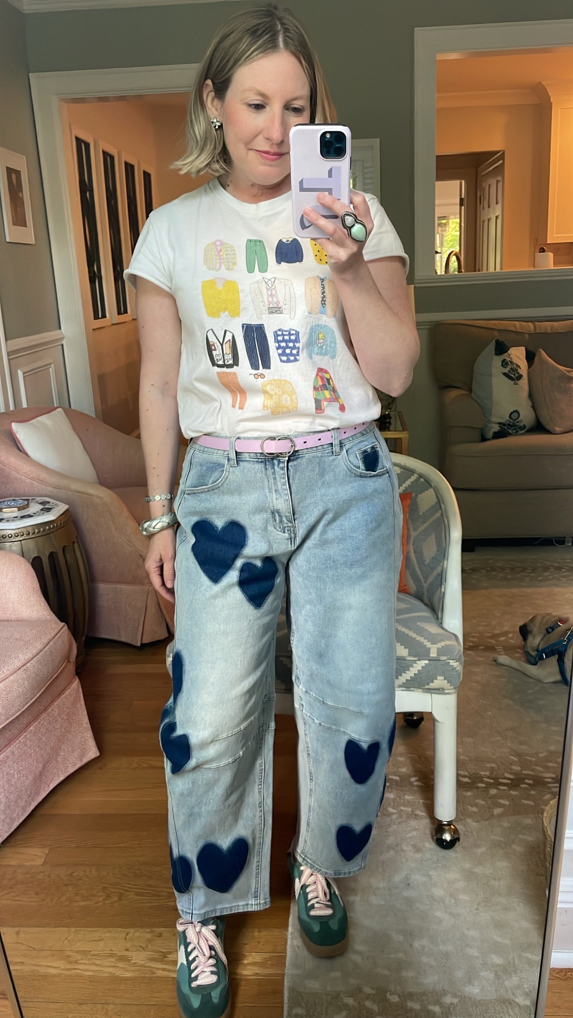 Cutest barrel leg jeans and the best Harry Styles inspired tee.
Shirt can’t be tagged. From Joseph + Sue