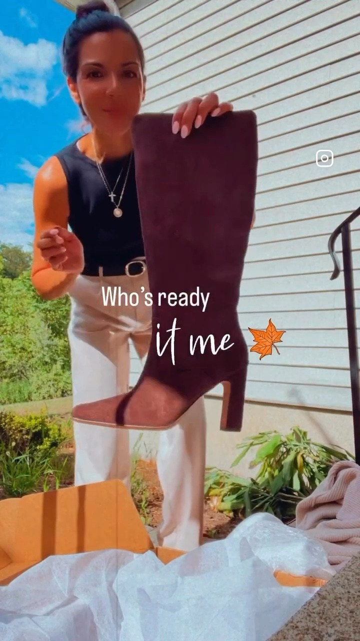 I love boot season! 

#LTKItBag #LTKStyleTip #LTKShoeCrush