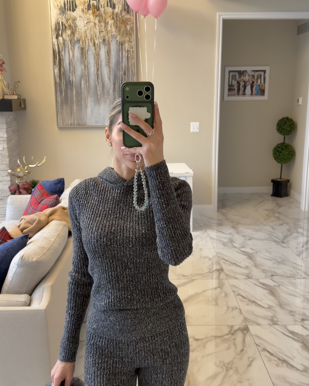 I am always in an #aerie set, they make the best sweats and sets!!! Love this, I got it in both black and beige 🤍

#LTKFindsUnder50 #LTKootd