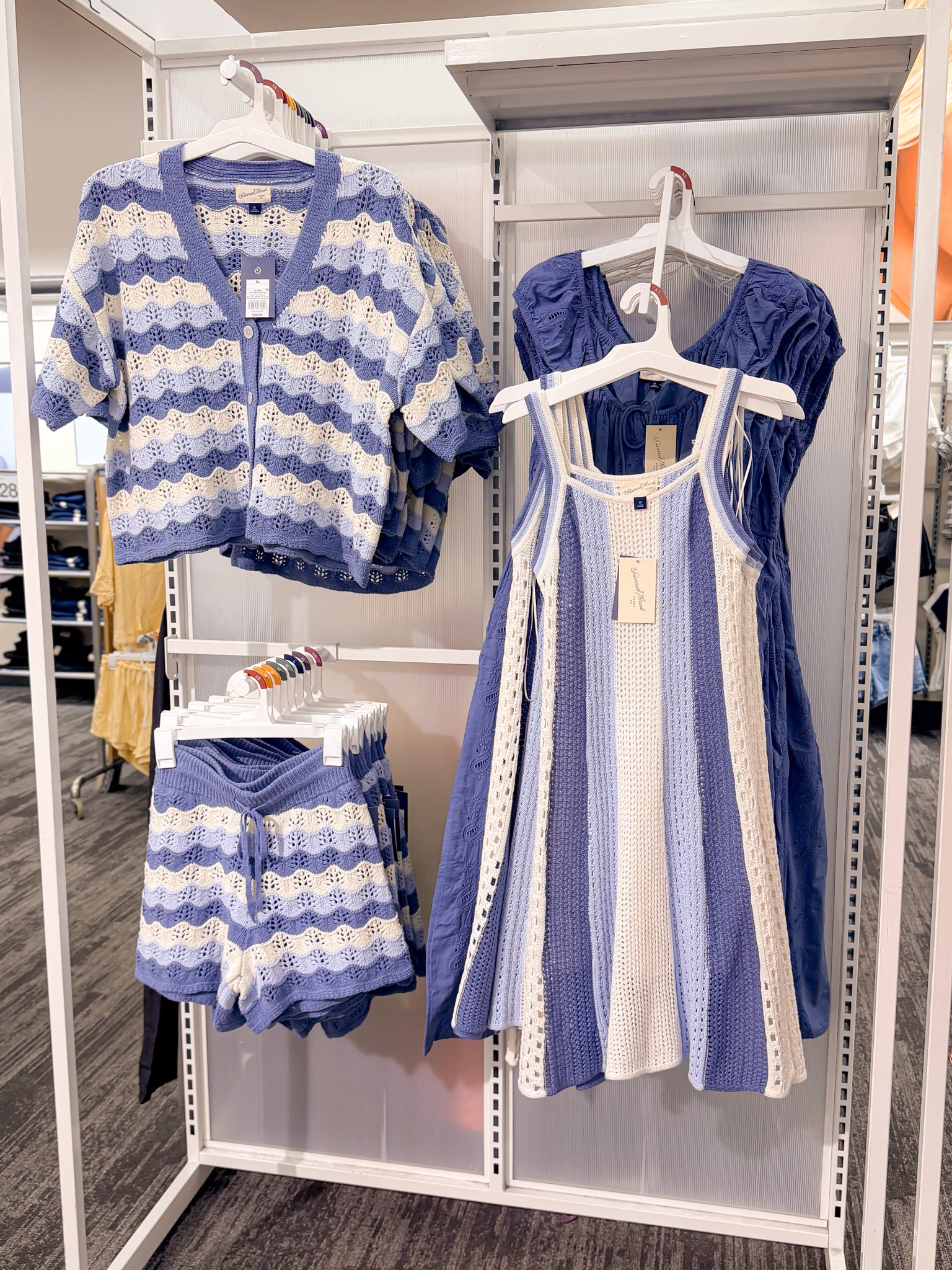 Coastal vibe outfits