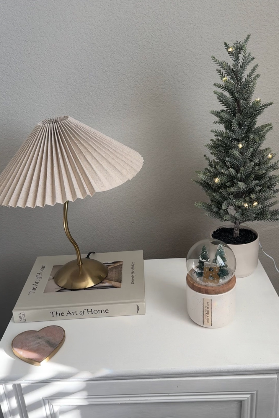 Nightstand decor

#LTKHome