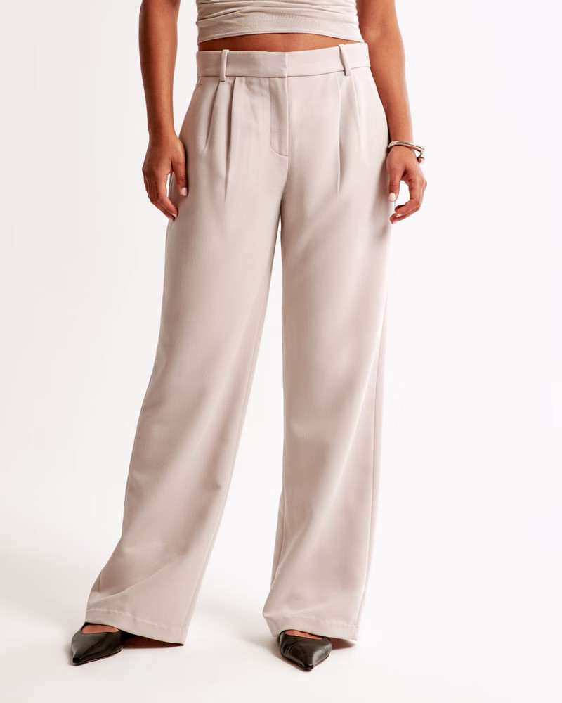 Curve Love A&F Sloane Low Rise Tailored Wide Leg Pant | Abercrombie & Fitch (US)