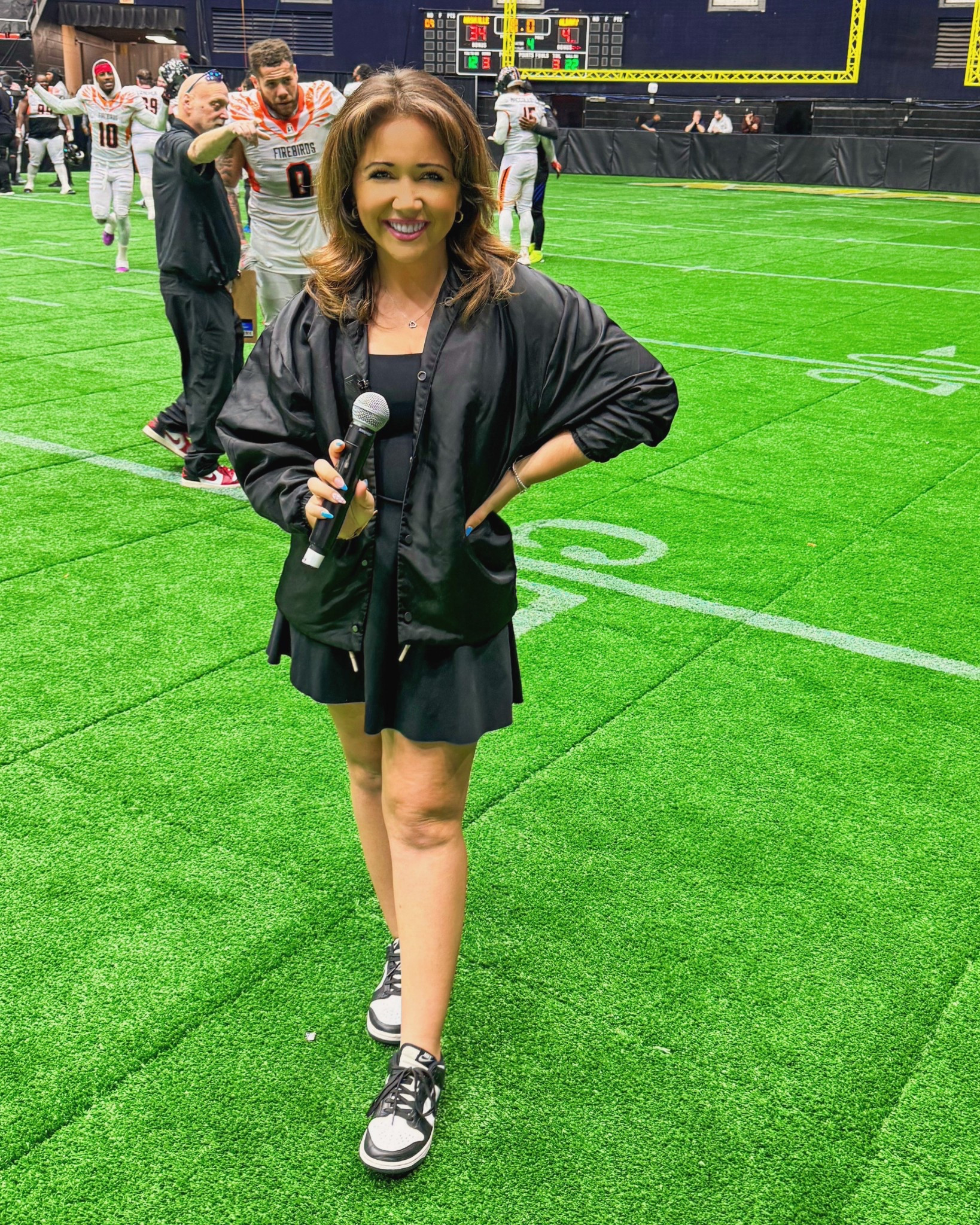 Running around the arena hosting, I wanted to be comfy stylish 💯 this fit, completely from Nordstrom got the job done!

#LTKWorkwear #LTKFindsUnder50 #LTKStyleTip