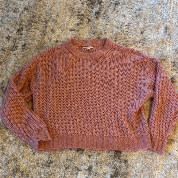 🍍AMERICAN EAGLE CROP SWEATER🍍SZ MED 🍍PIT TO PIT 22”🍍LENGTH 20”🍍 | Poshmark