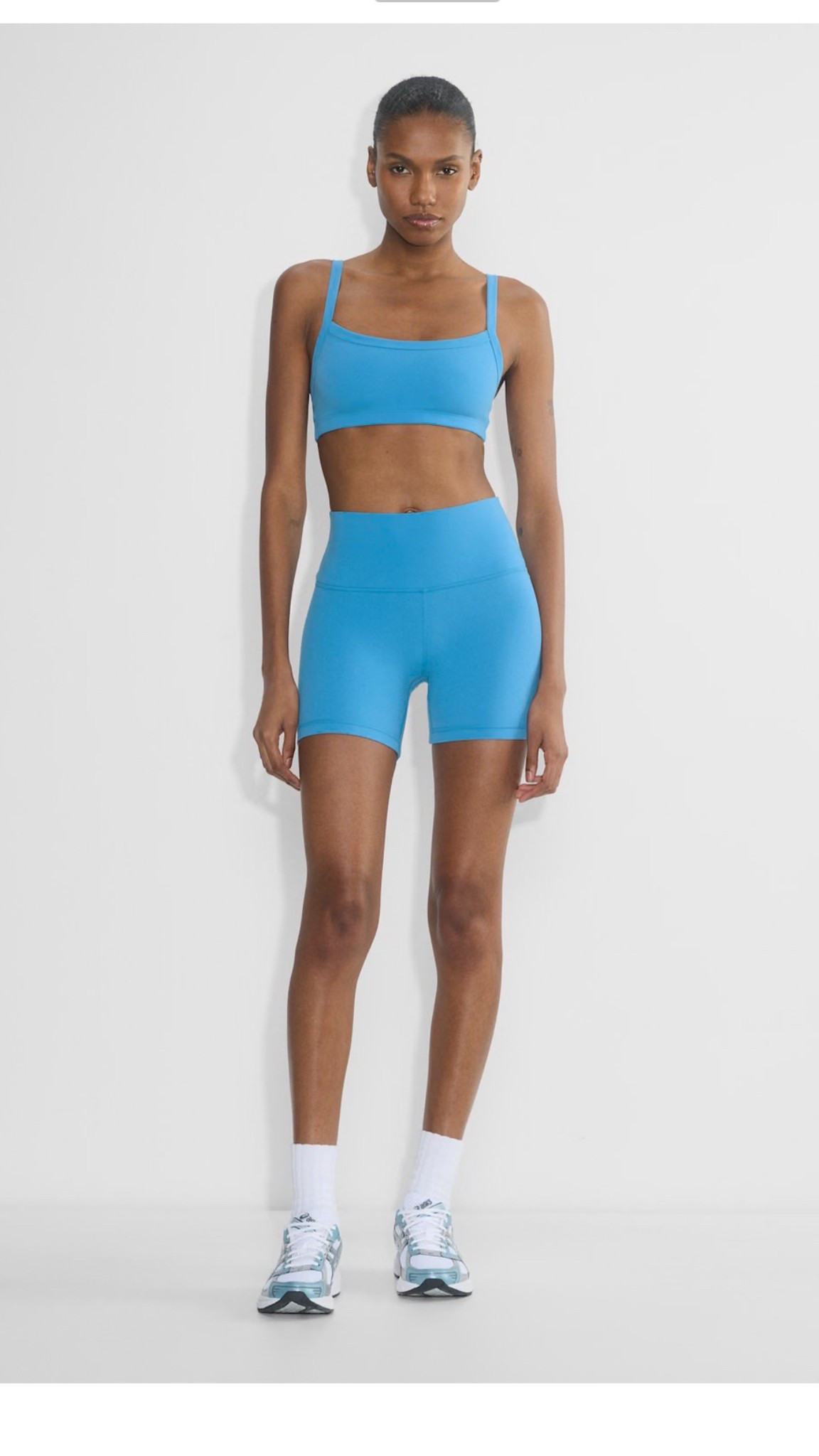 The CUTEST summer workout set from aritzia in splash blue 💙🐬🐳

perfect color for summer 

#LTKcanada #LTKsummer #LTKspring