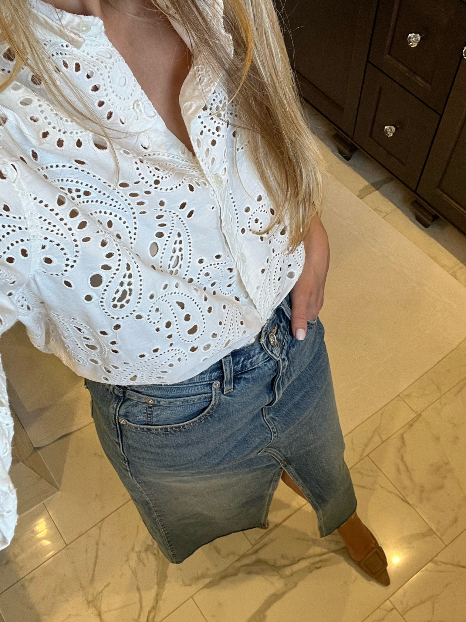Best denim midi skirt 

#LTKSeasonal #LTKFind #LTKstyletip