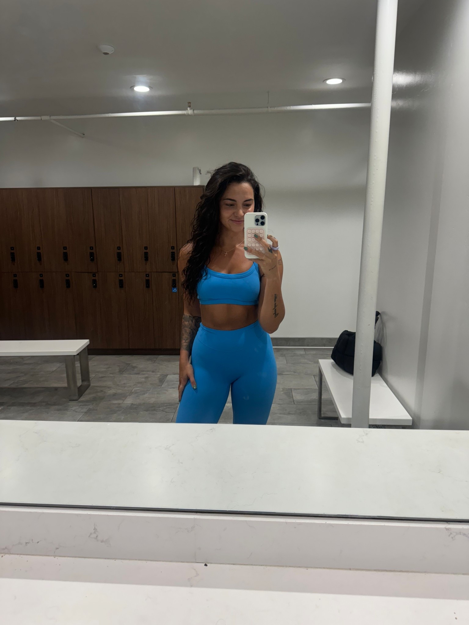 Wearing size small in both 

#LTKStyleTip #LTKActive #LTKFindsUnder100