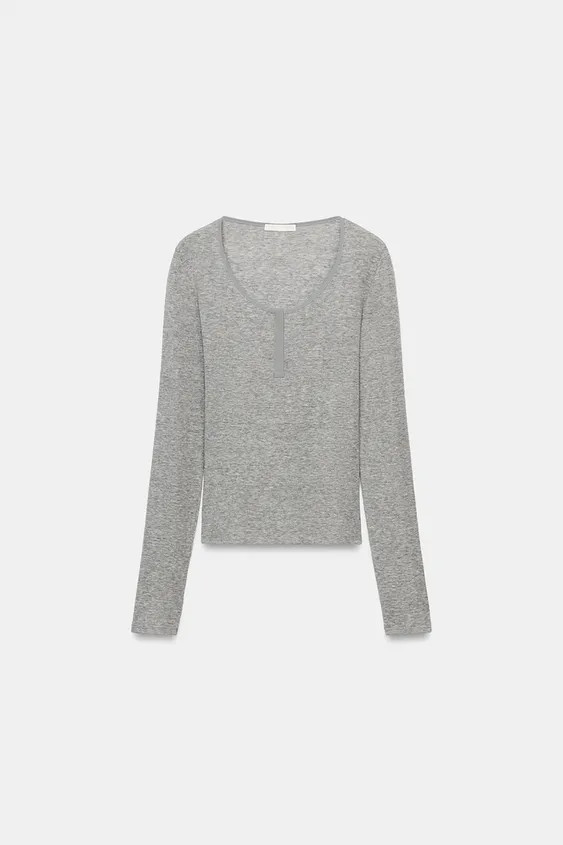 Model height: 179 cmSLIM FIT - ROUND NECK - REGULAR LENGTH - LONG SLEEVET-shirt crafted from 17% ... | Zara UK