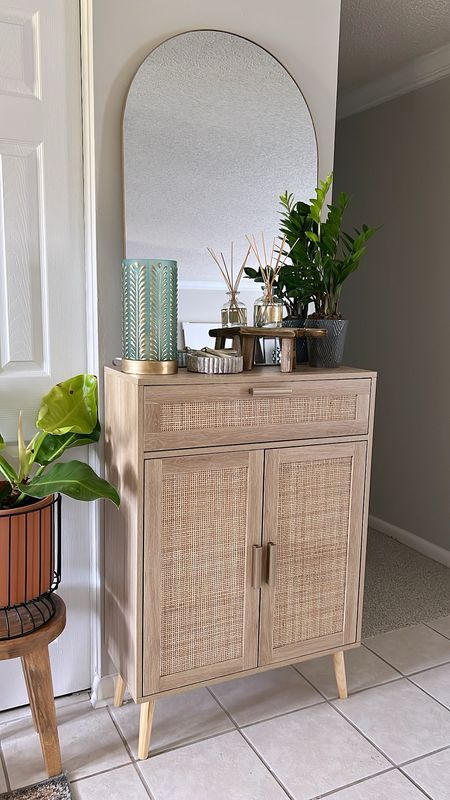 Amazon Cabinet with Gold Drawer Pulls

Amazon storage cabinet that are affordable. Perfect for the entryway or you can add two of the same cabinets to create a buffet for your living or dining room.

Amazon, Amazon home, Amazon find, found it on Amazon, Amazon cabinets, Amazon buffet, Amazon entryway

#LTKstyletip #LTKhome #LTKfamily

#LTKFindsUnder100