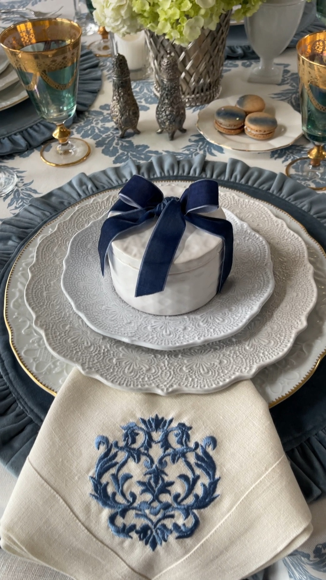 Add a few more winter florals and this can be a beautiful blue and white Christmas table!

#LTKVideo #LTKHoliday #LTKHome