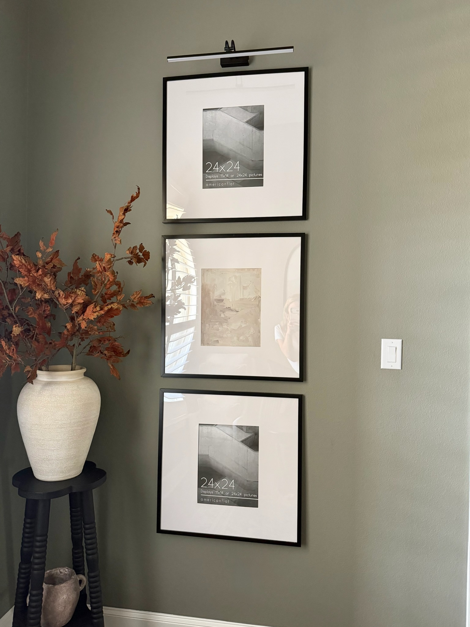 Simple home decor can make the biggest statements - especially if you add family photos to the mix! 🥰

#homedecor #homedesign #moderndecor #homesimplycurated #minimalistdecor #cozyhome #neutralhome

#LTKHome #LTKFindsUnder100 #LTKFamily