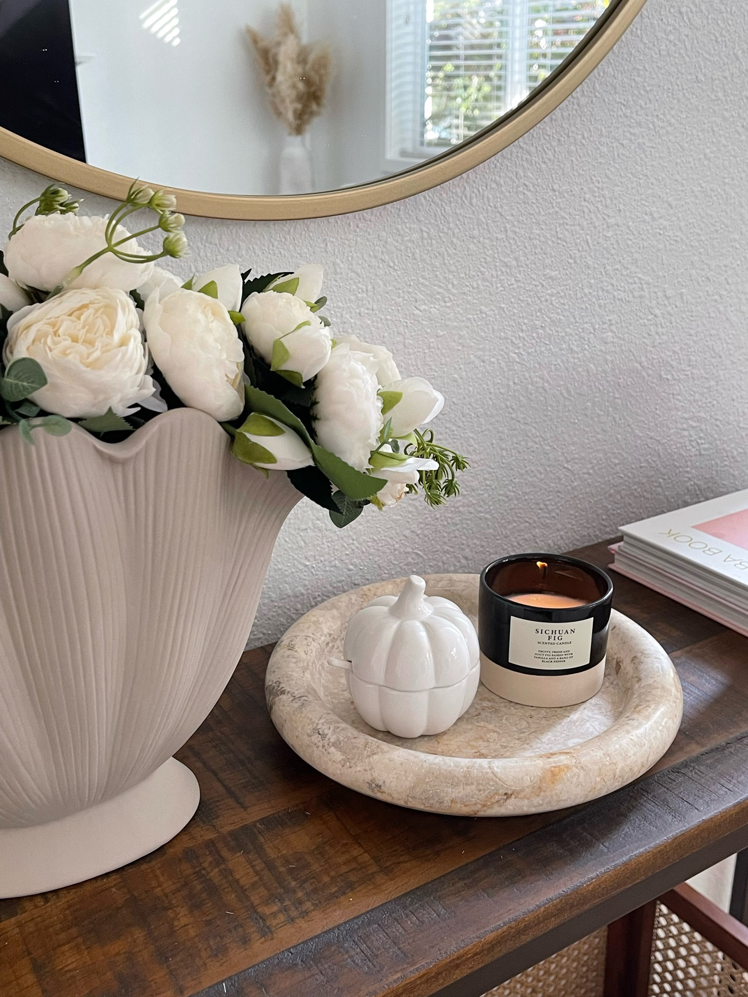 My favorite marble tray for my entryway table 🤎Perfect for your keys, candles and decorative accents in your cozy home. 

Home finds/home decor/fall decor/target finds 

#LTKSeasonal #LTKstyletip #LTKhome