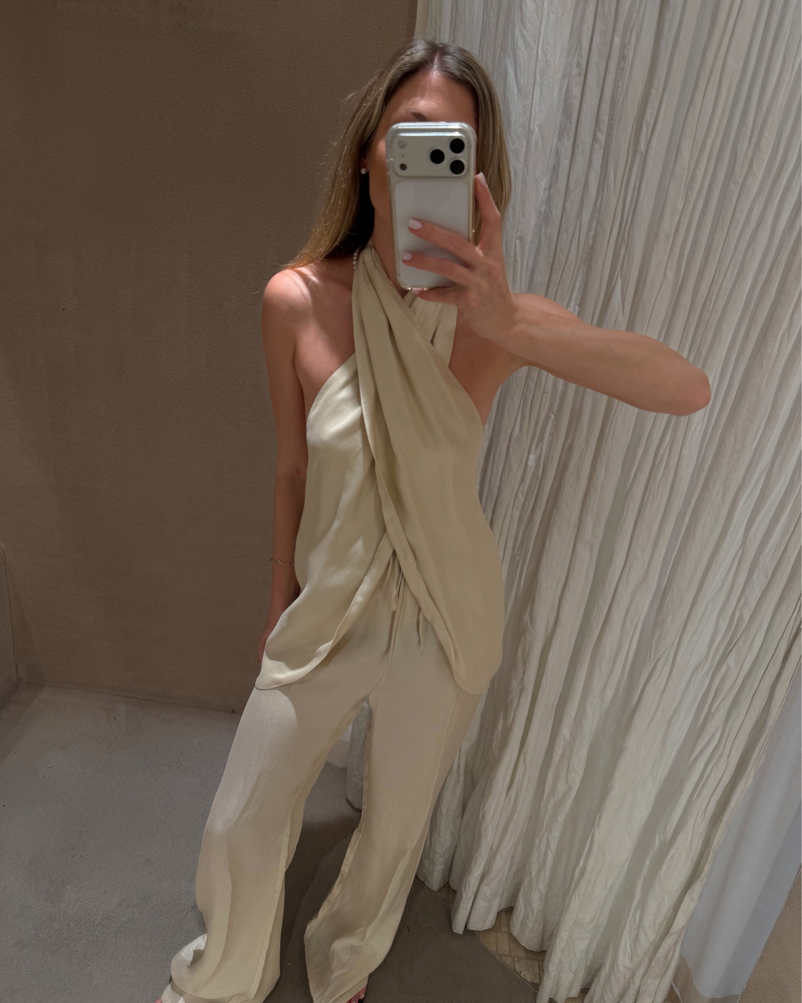 Dissh outfits 

#LTKworkwear #LTKstyletip #LTKtravel