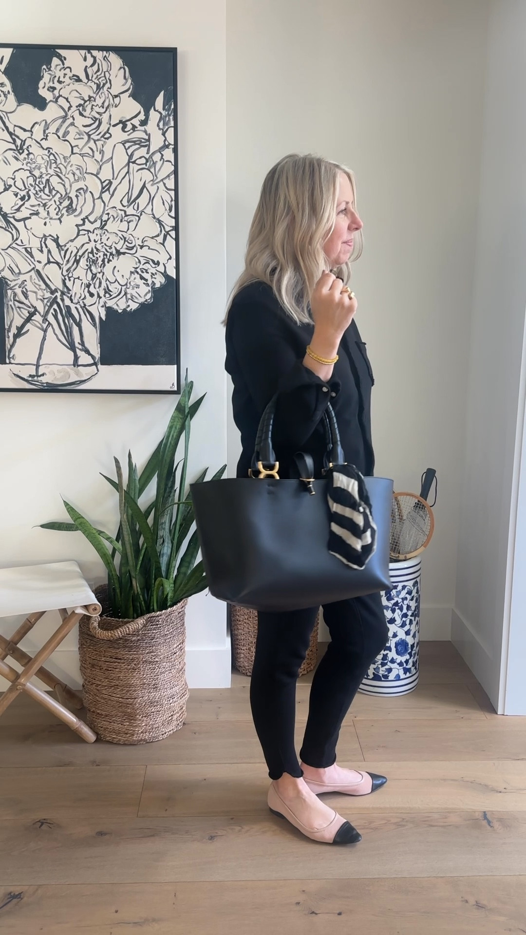 This @frankandeileen New York Travel Set is something I saw for lounging, and travel, but paired with gold jewelry and ballet flats, it’s so chic for evening out!  Dress it down with sneakers and in warm months flip flops and you can go anywhere and be comfortable and still look pulled together and stylish. Who knew fleece could be so flattering?

#FrankandEileenPartner #WearLoveRepeat

#LTKTravel #LTKStyleTip