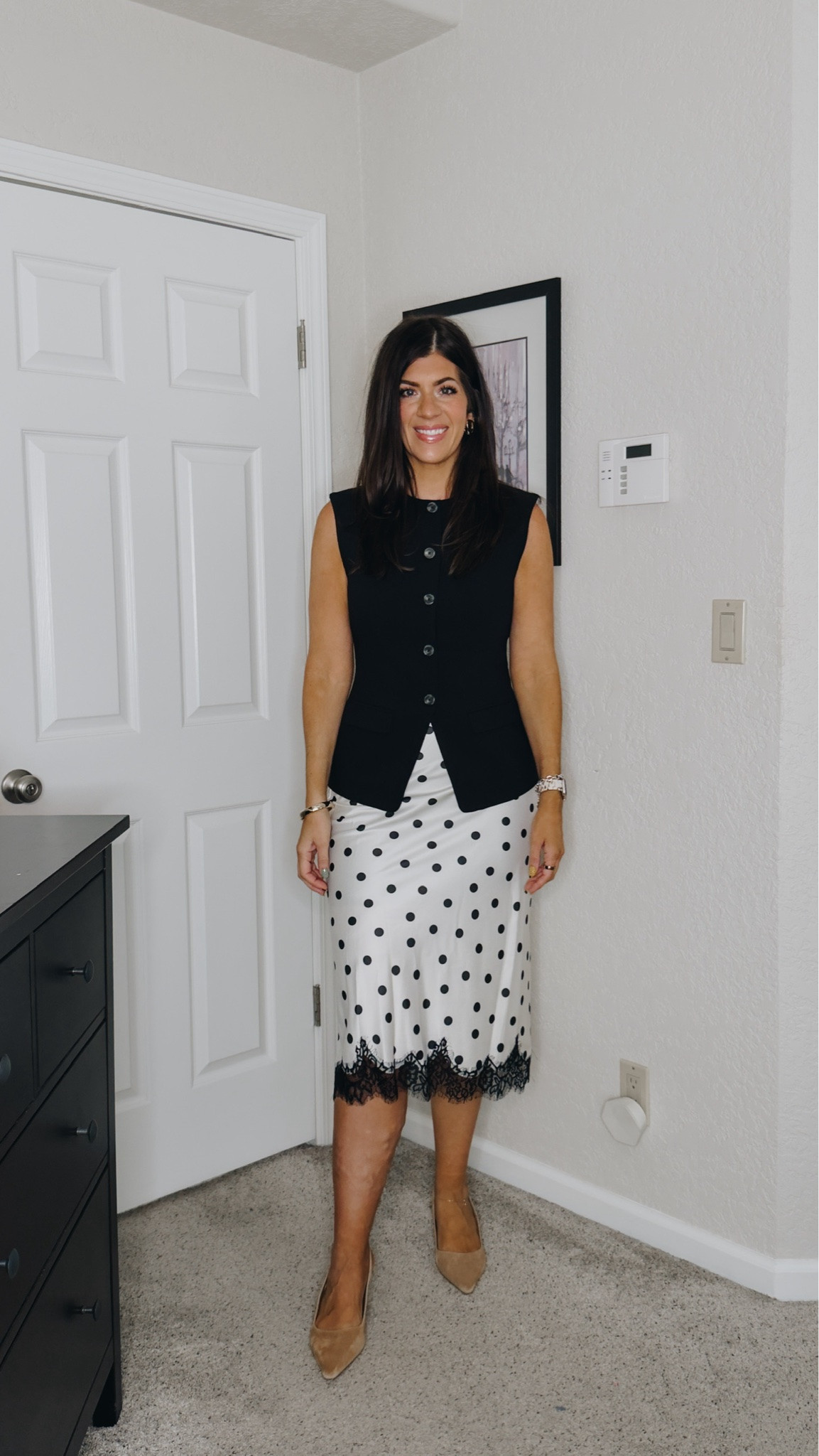 Wearing a size medium in the top and a medium in the skirt
-
Summer to fall workwear, fall workwear, office outfit, midsize workwear, business casual outfit, fall office style, work outfit ideas, transitional workwear

#LTKootd #LTKMidsize #LTKWorkwear