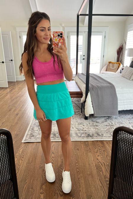 wearing a small in everything here! could size up one in both if you want! bottom is a skort and only $20!!! use my code LAURENM30 for 30% off at pink lily (excluding doorbusters!)

#LTKSaleAlert #LTKFindsUnder50 #LTKStyleTip