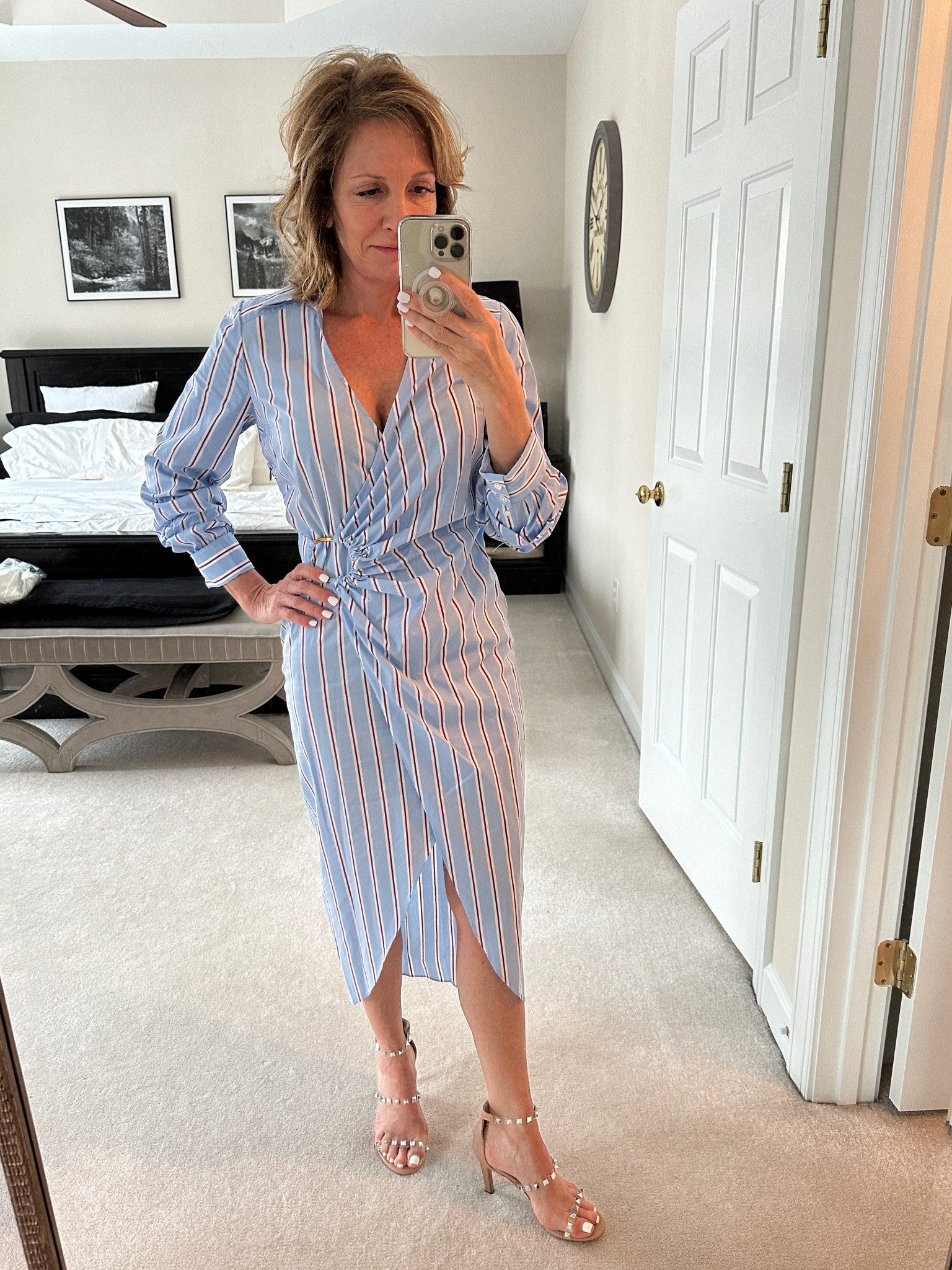 Super cute stretch cotton day to night dress. Features a wrap Style waist and tulip skirt, D ring hardware and cuffed blouson sleeves. Size 2

#LTKsalealert #LTKover40