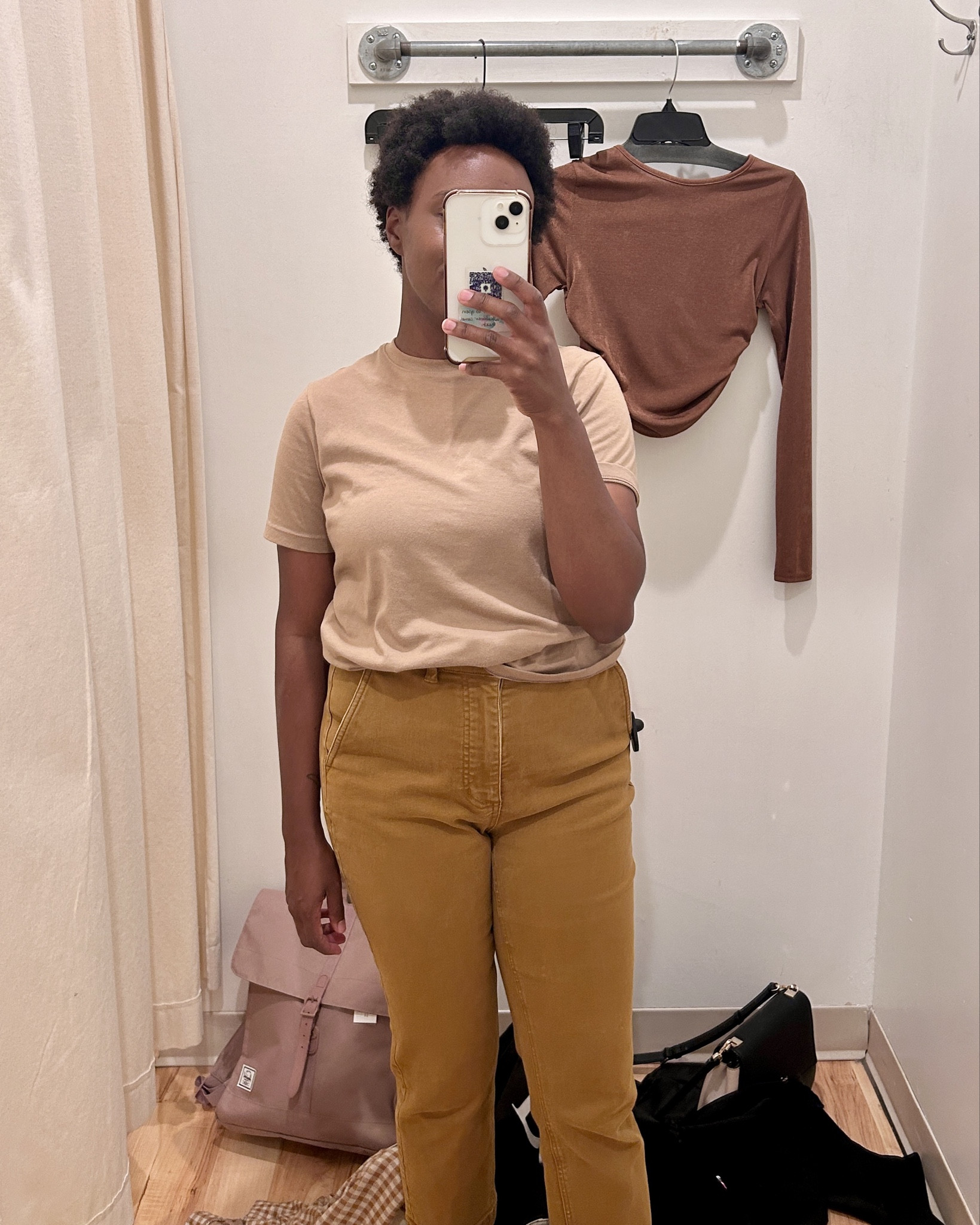 i genuinely love these pants from everlane- the first i’ve ever owned but hopefully not the last. i’ve had the brand in mind for years so i’m grateful to have these. i’ve reviewed the pants so feel free to check it out! #everlane #tryonhaul also really love this hershel backpack, something about that muted blush color 😍

#LTKItBag #LTKStyleTip
