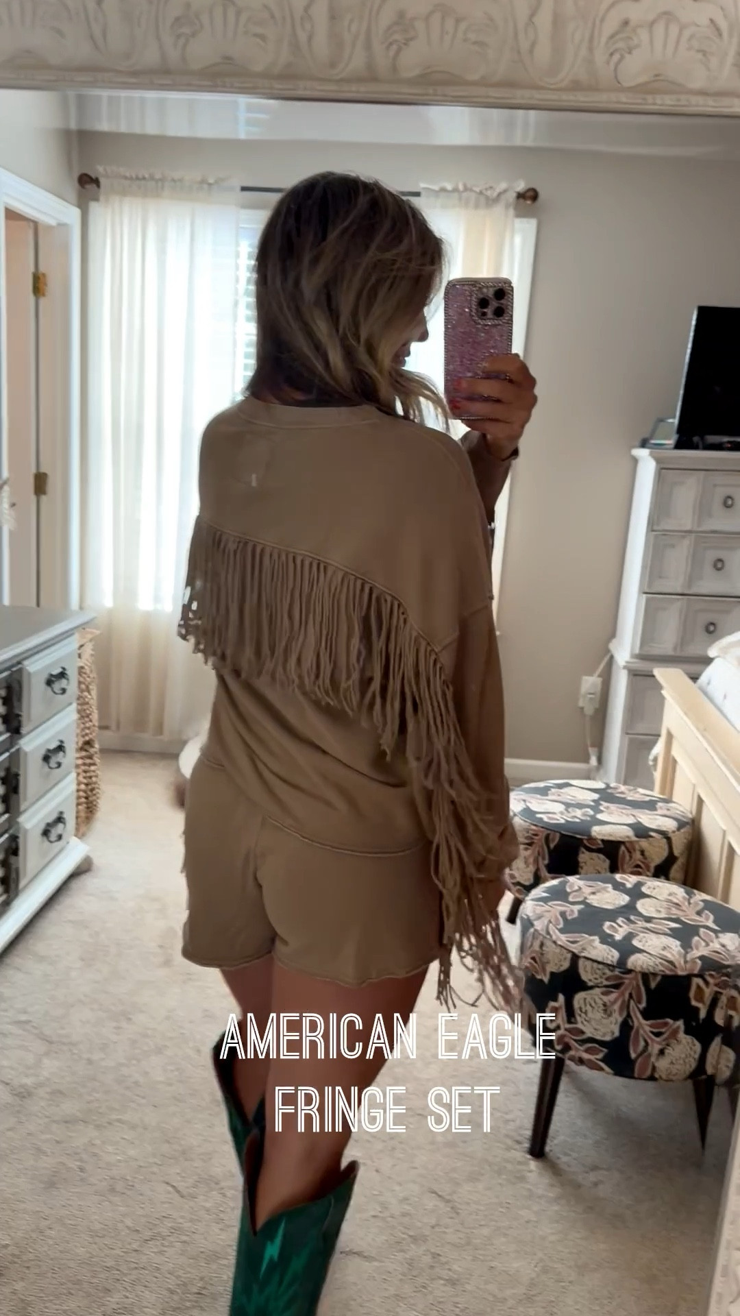 Wow, you can’t tell me anything in this American Eagle fringe set! I am obsessed!!! I’m wearing a medium in the top and small in the bottom! You need this right now!!!!


#LTKgrwm #LTKootd #LTKU
