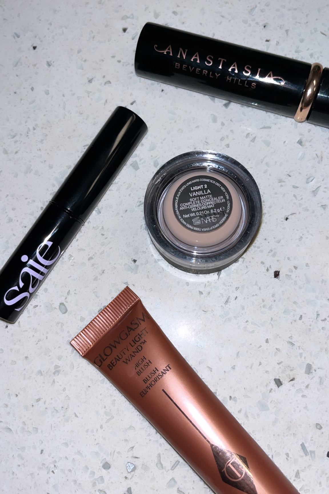 some of my current favesss 

#LTKFestival #LTKbeauty #LTKVideo