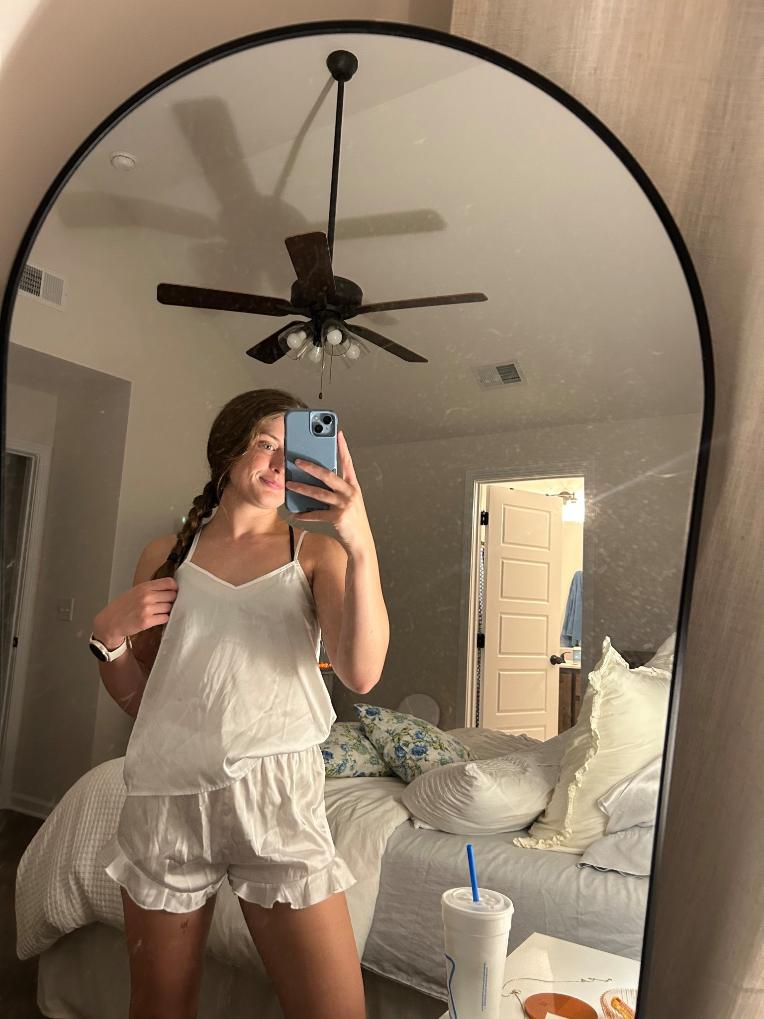 cute pjs!!!!

top&bottom: xs 

#LTKFindsUnder50 #LTKSaleAlert