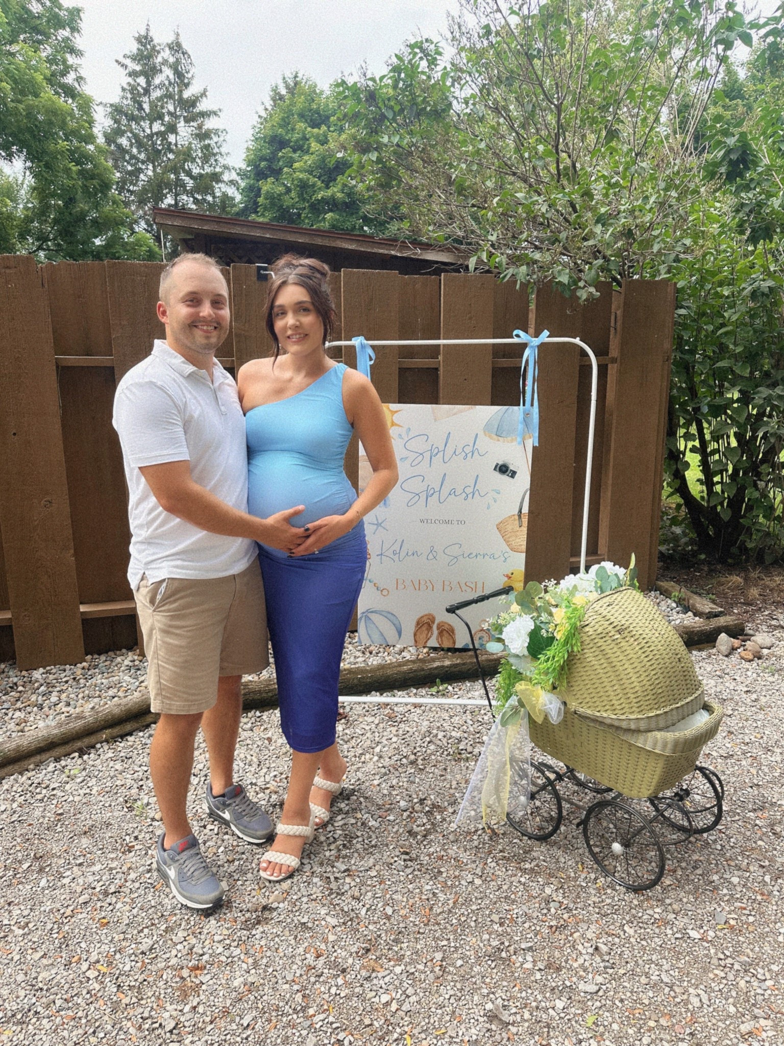 Baby Shower dress, blue midi dress - wearing size M

#LTKBump #LTKSeasonal #LTKBaby