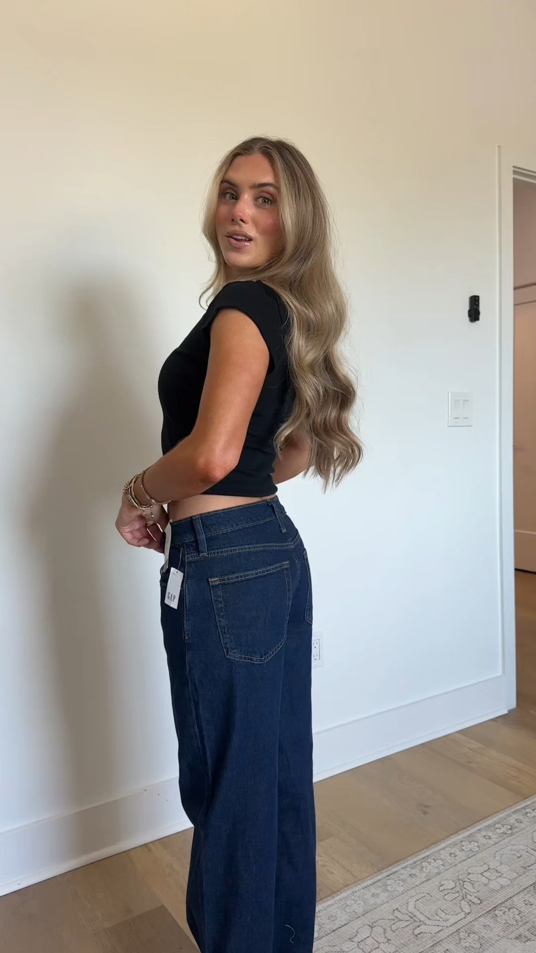 Gap size 24 low rise Jeans. A vintage-inspired fit with an effortless slouch.

Fit: A full-length loose jean that's fitted on the waist & relaxed all the way down.
Fabric: 99% Organic Cotton, 1% Stretch.
Stretch: Low Stretch Jeans. Authentic denim with a soft & easy lived-in feel.​
Rise: Low Rise Jeans.
Look: A classic, loose jean in a dark blue indigo wash.
Details: Zip fly & five-pocket styling.

#LTKootd #LTKSaleAlert #LTKdayinmylife