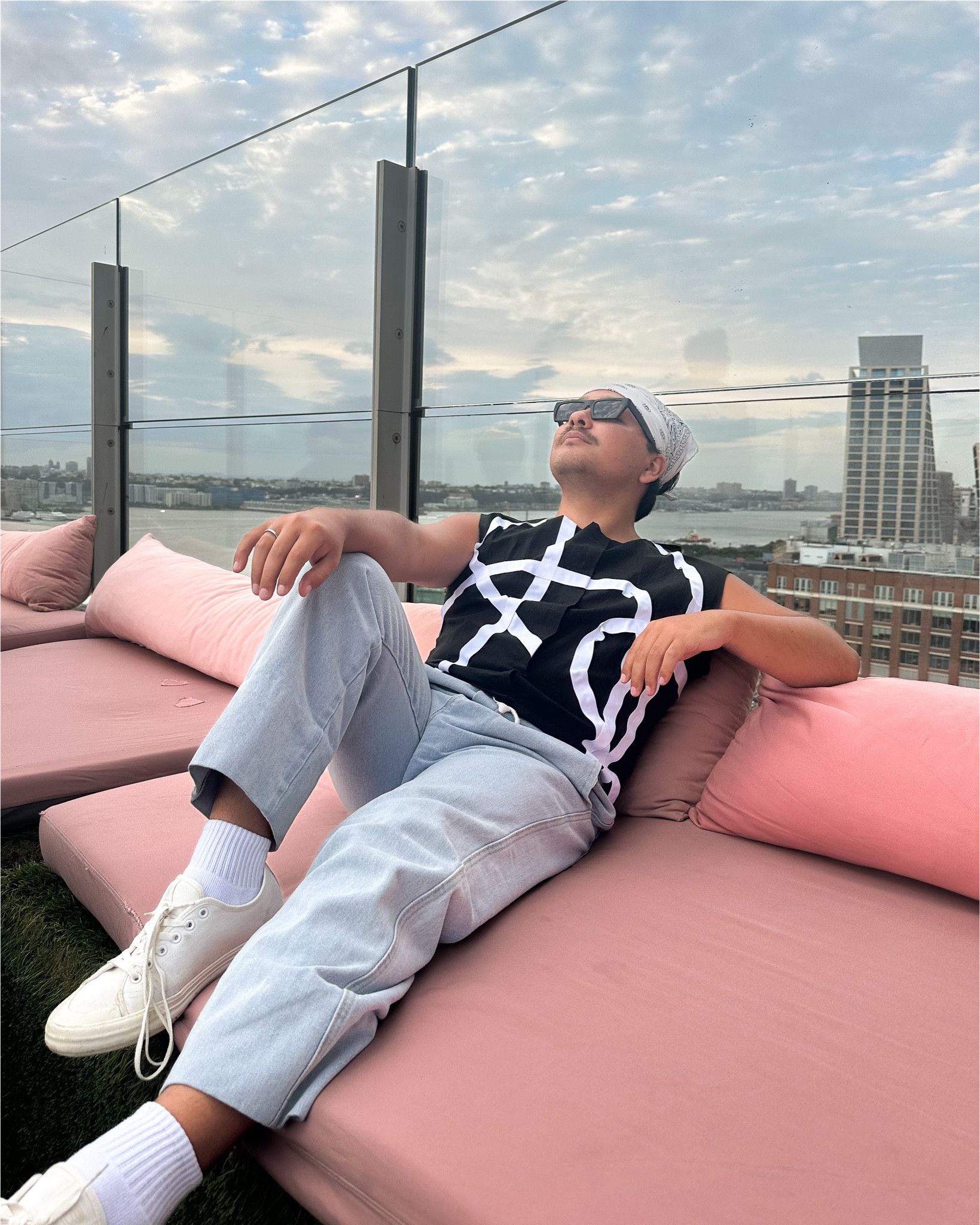 Weekend state of mind ☁️ rooftop views, good vibes & city skies ✨ 

#CityViews #RooftopVibes #ChillMode #SkylineDreams #StyleOnTop #UrbanEscape #CloudNine #VibeCh