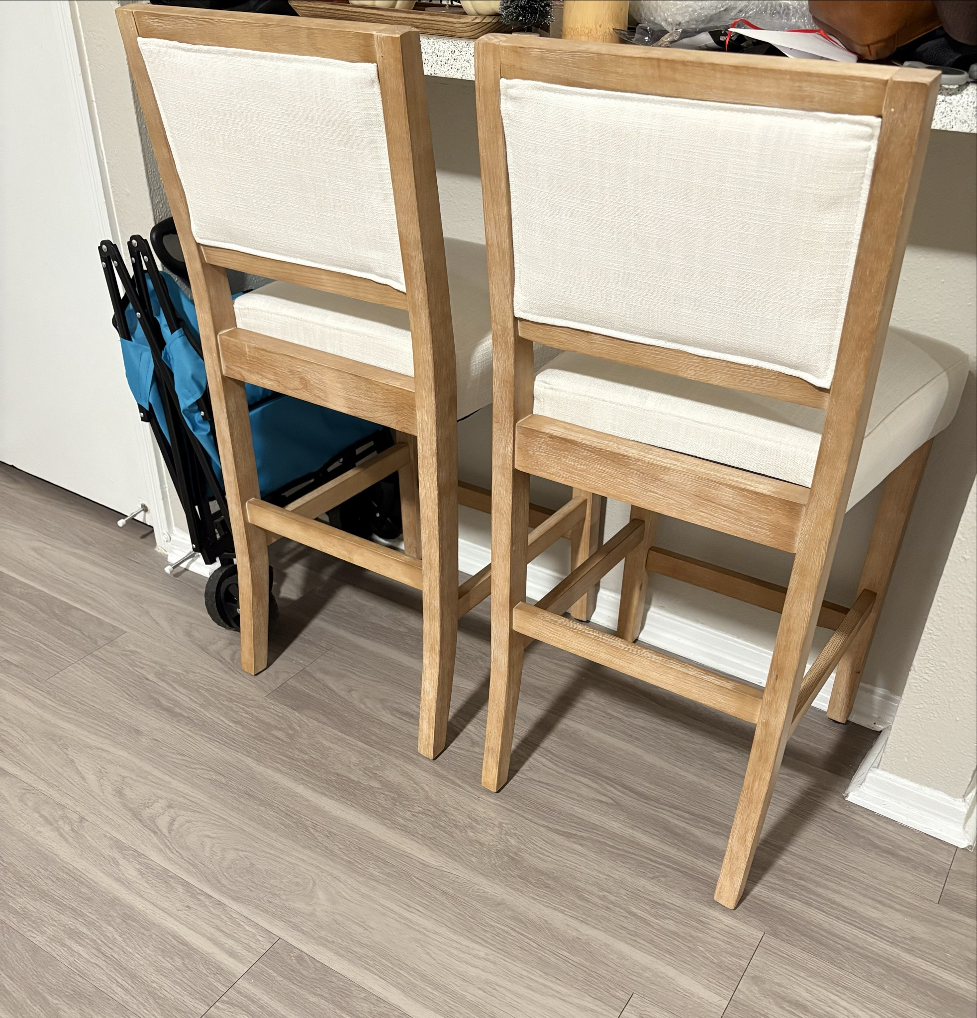 Getting these chairs was a no brainer. Love them. They are the perfect size for my bar. 

These are $179 but you can use their coupon to purchase for $170.

#amazon #amazonfind #chairs #barstools #neutral 


#LTKHome #LTKGiftGuide