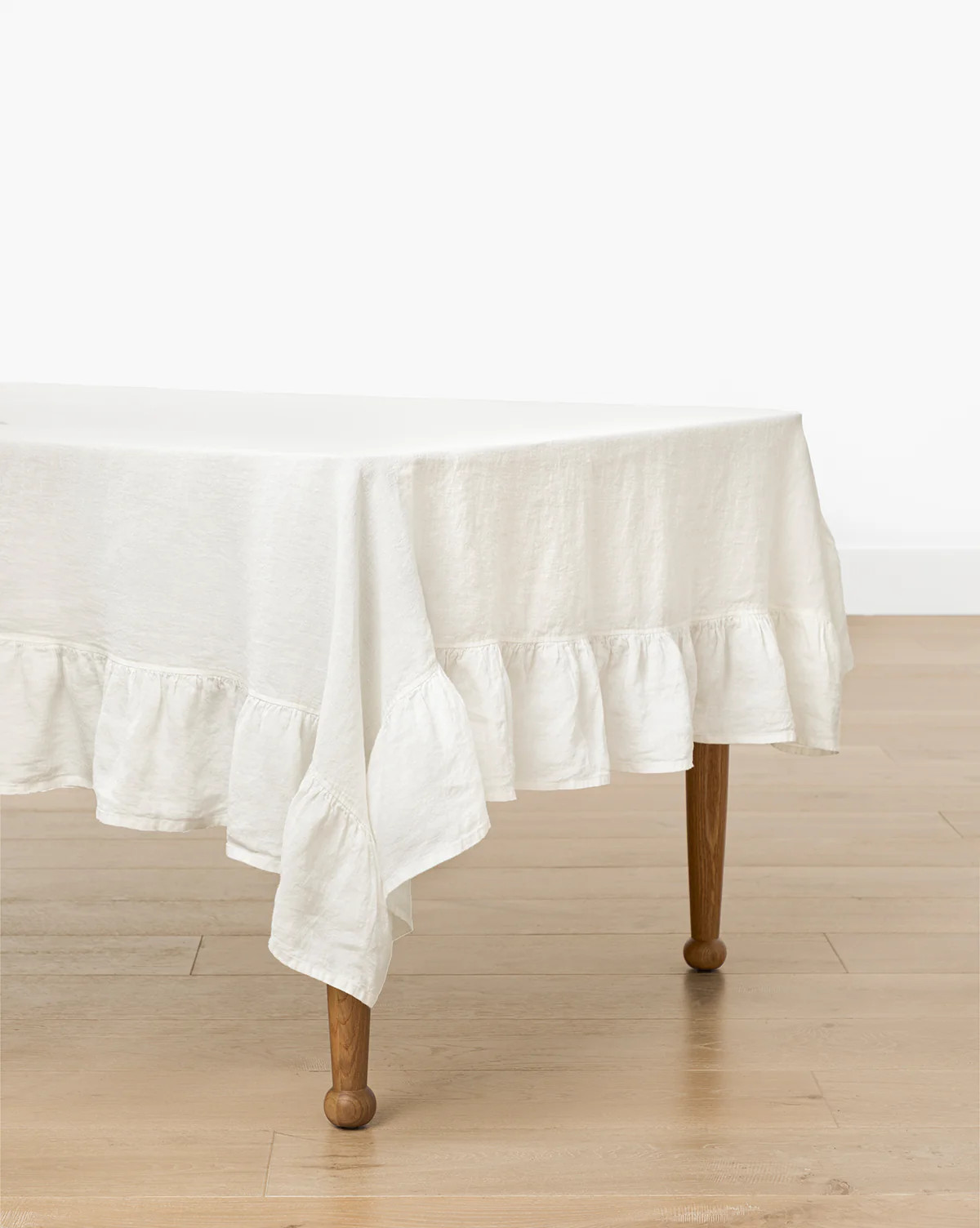 Catania Linen Ruffle Tablecloth | McGee & Co. (US)