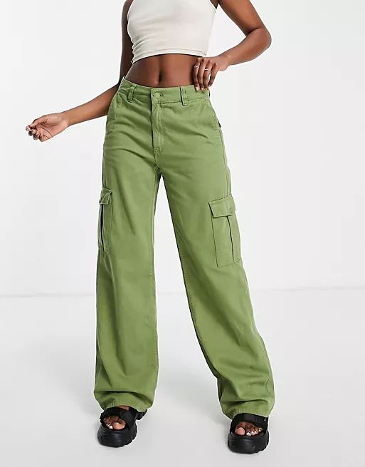 Pull&Bear straight leg cargo trousers in khaki | ASOS (Global)