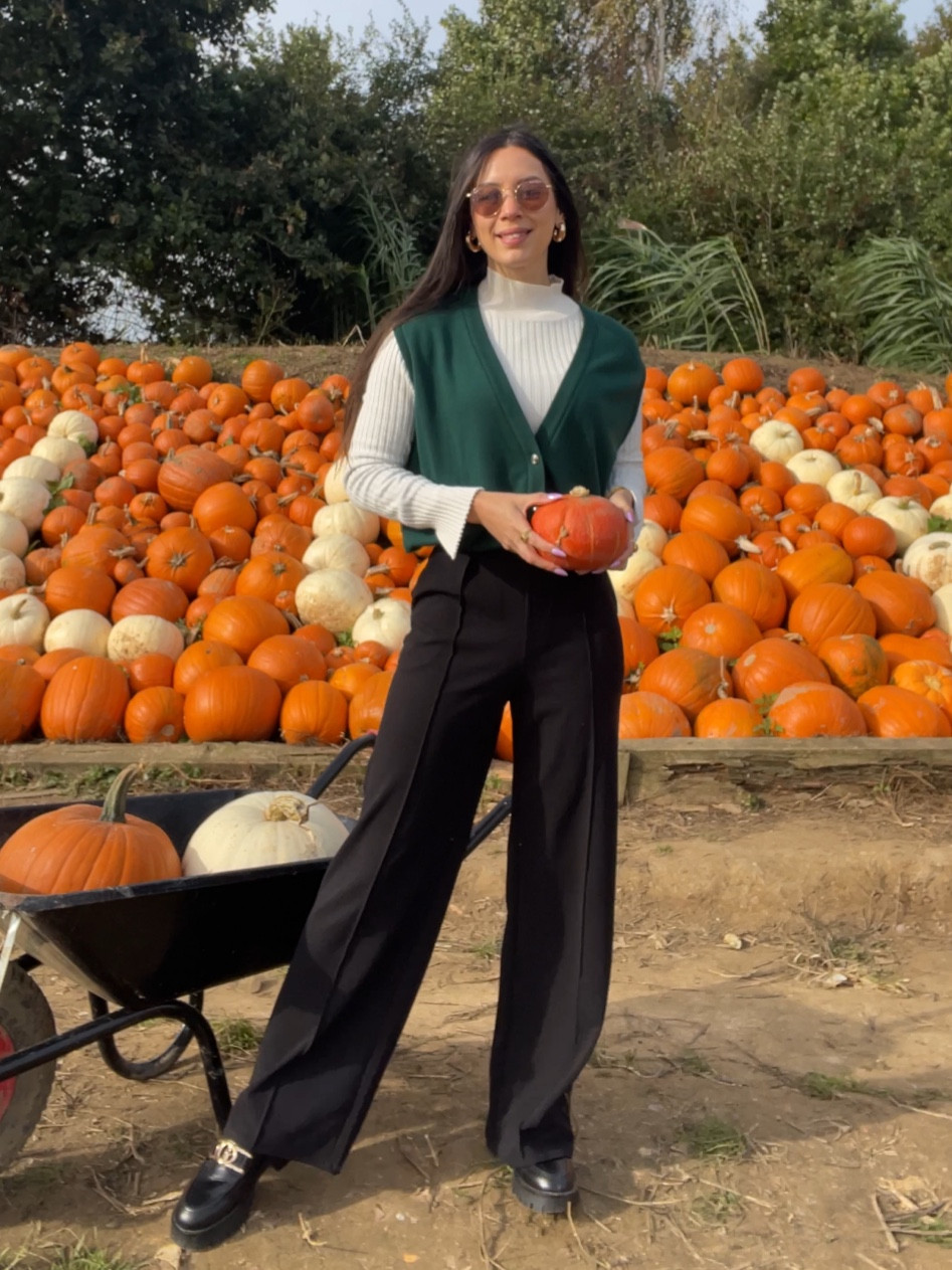 Out to the pumpkin patch 🎃#LTKHalloween

#LTKSeasonal #LTKeurope